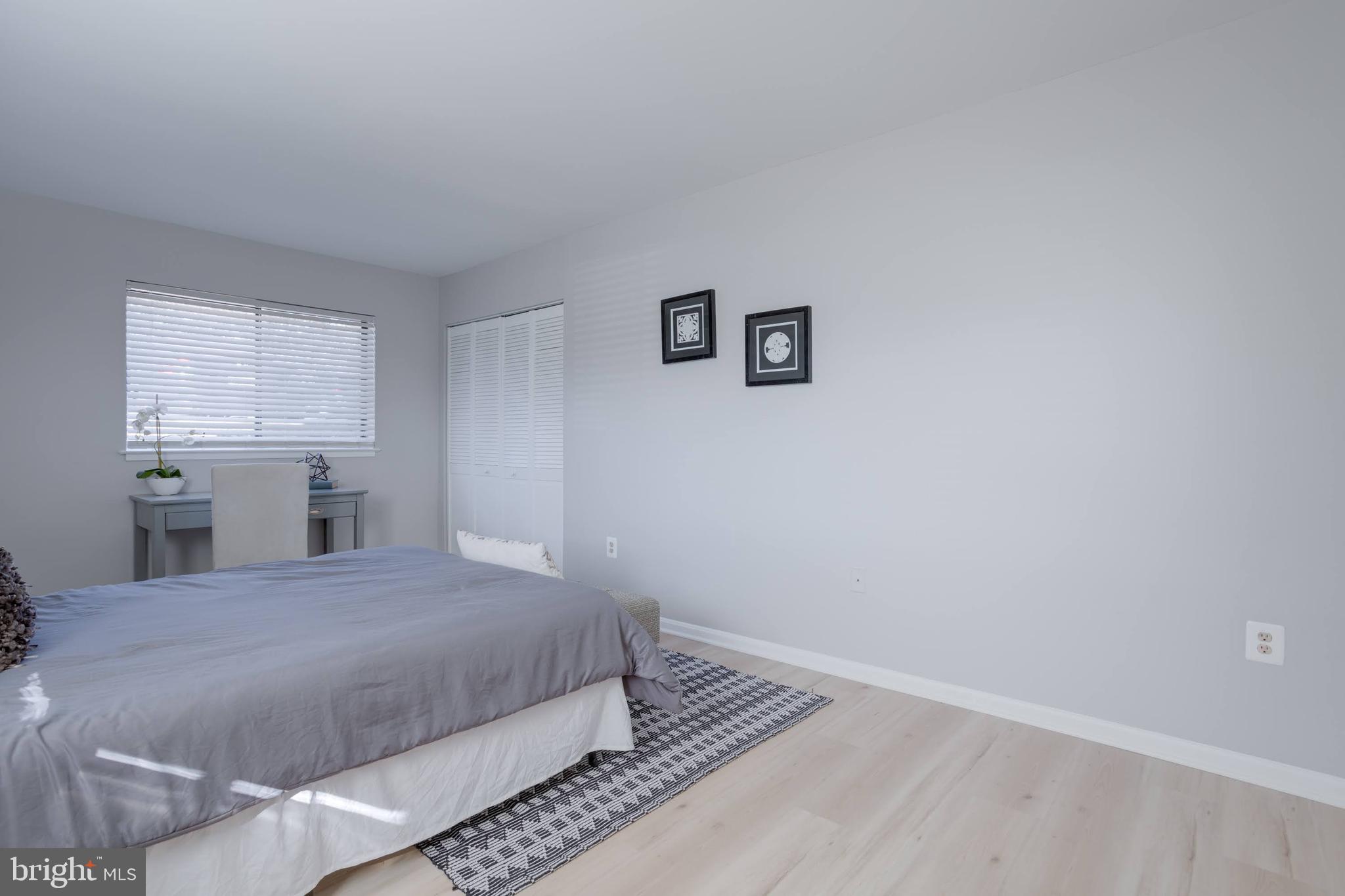 HAWTHORNE VILLAGE - Residential