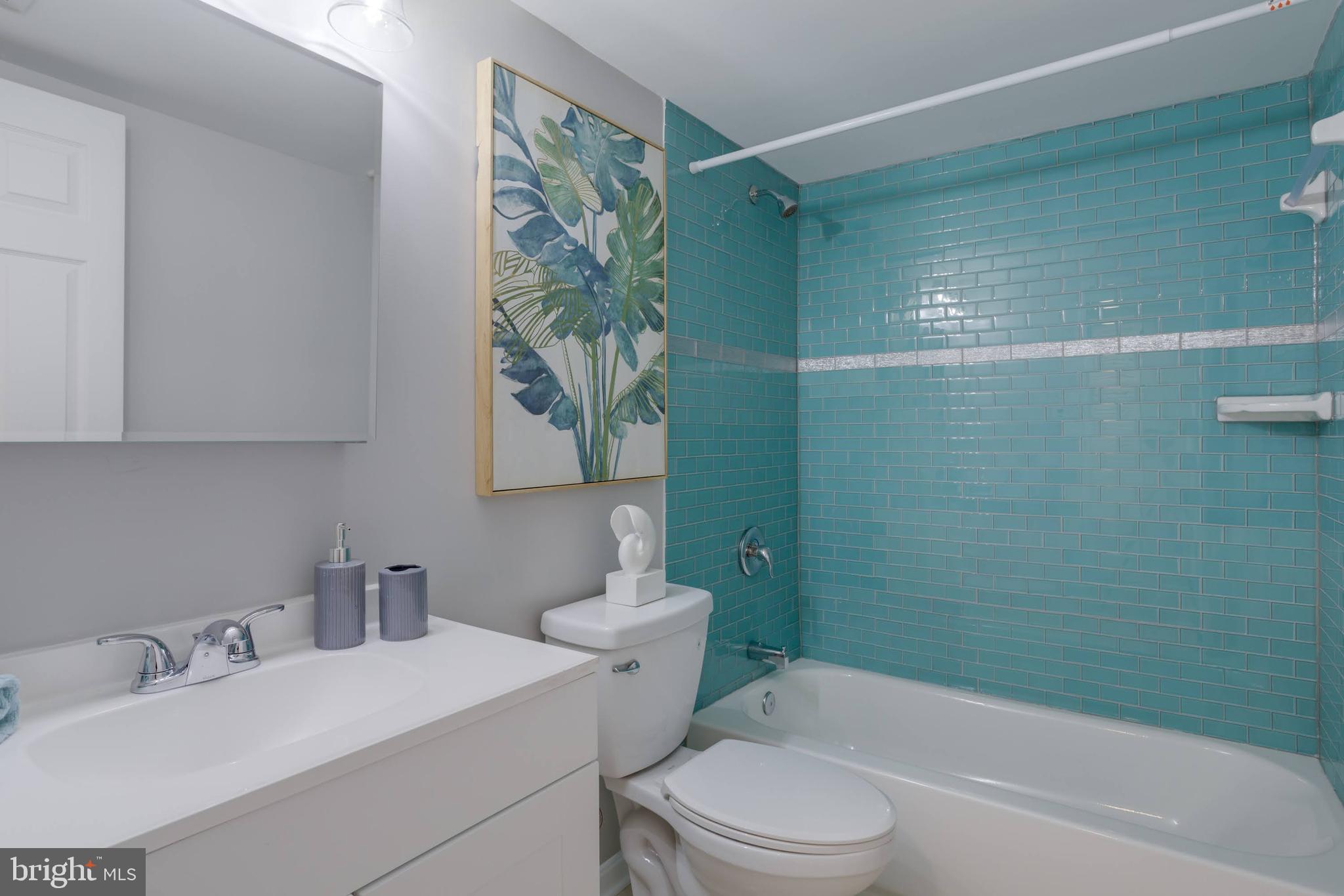 HAWTHORNE VILLAGE - Residential