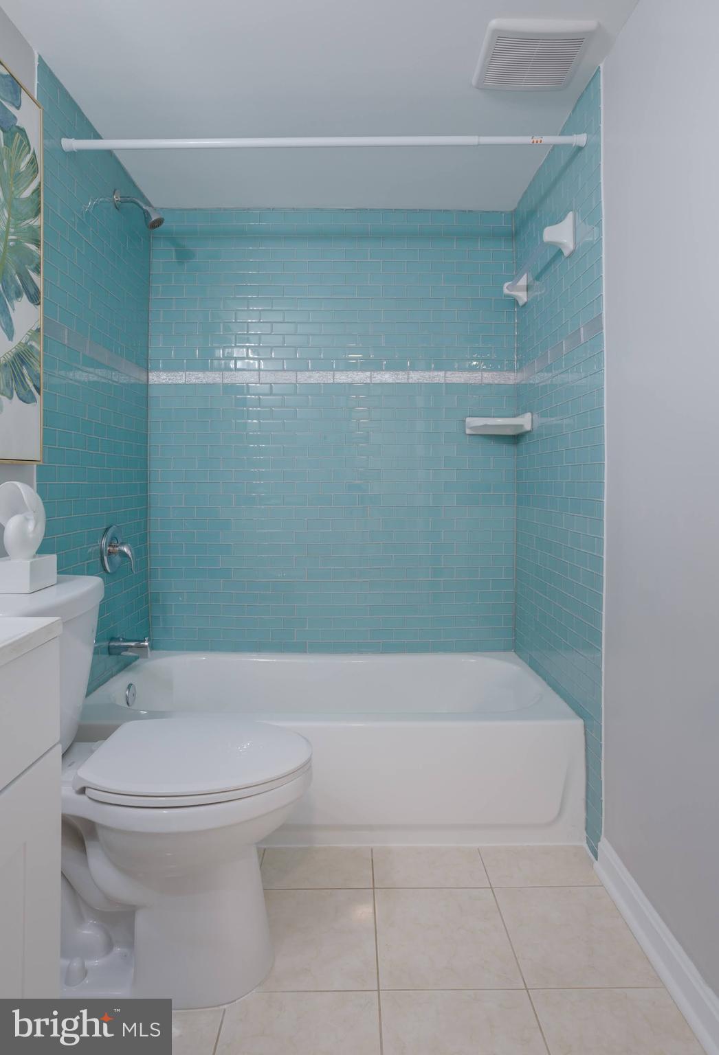 HAWTHORNE VILLAGE - Residential