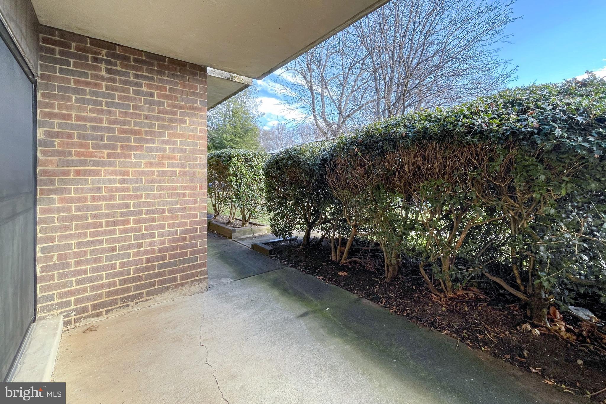 HAWTHORNE VILLAGE - Residential