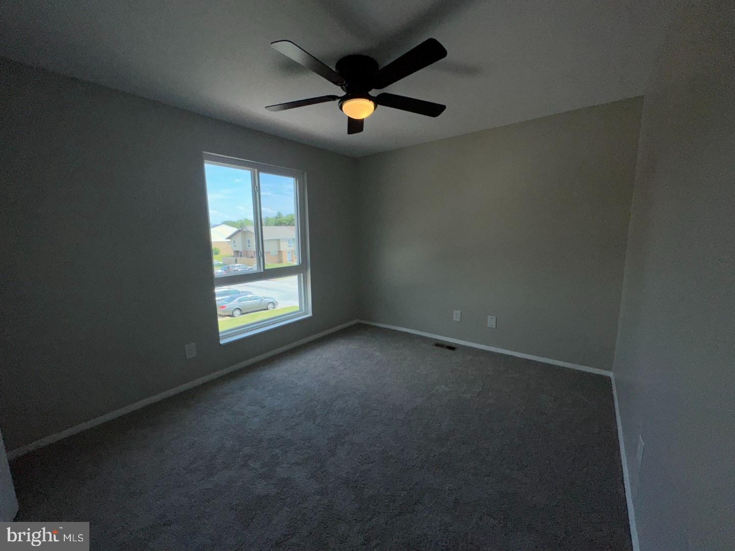 TWELVE TREES - Residential