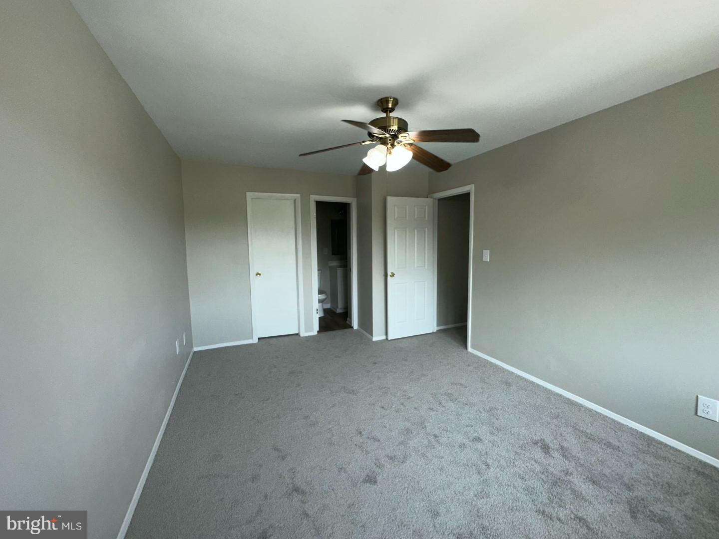 TWELVE TREES - Residential