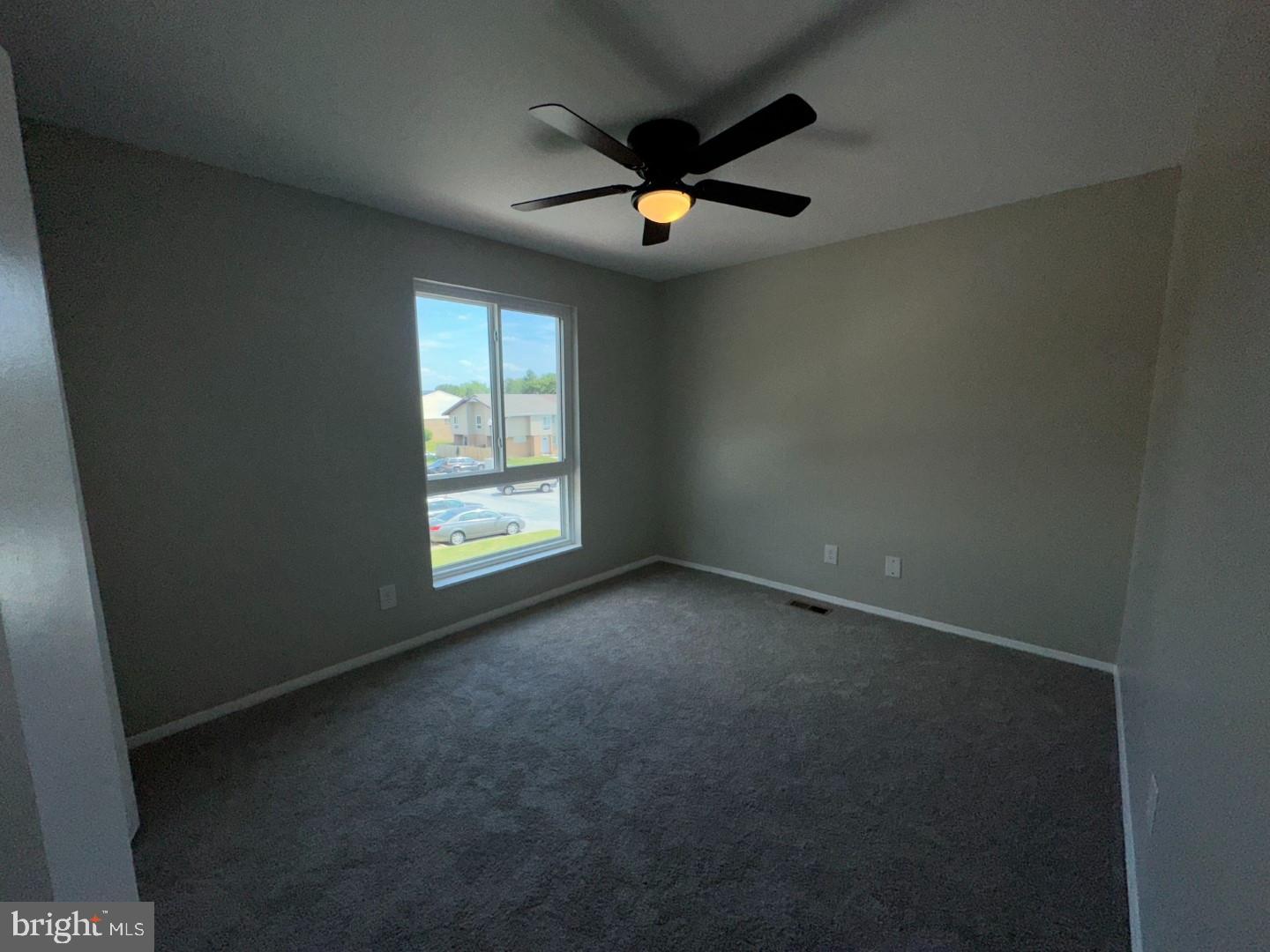 TWELVE TREES - Residential