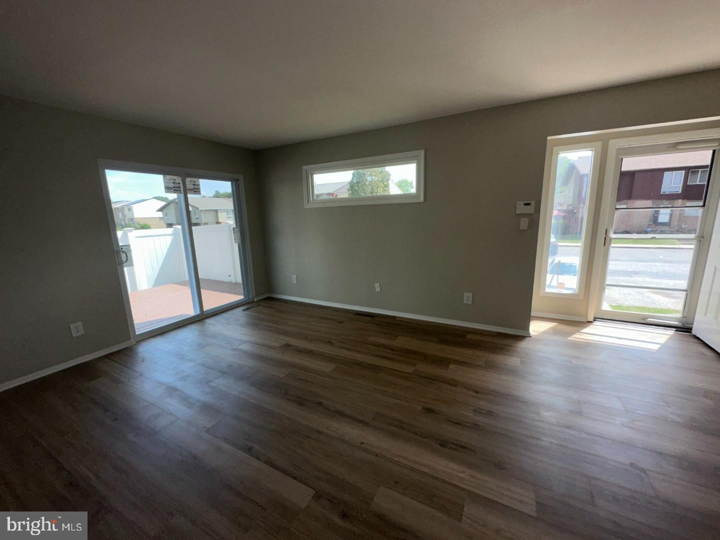 TWELVE TREES - Residential