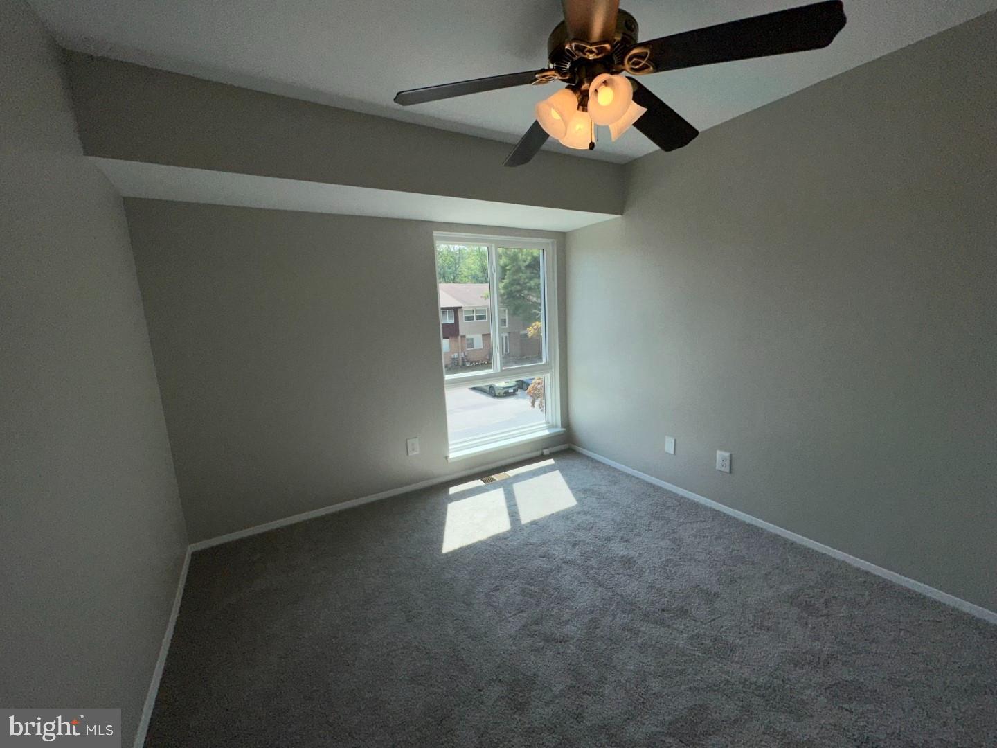 TWELVE TREES - Residential