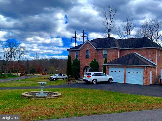 LAKEWOOD - Residential Lease