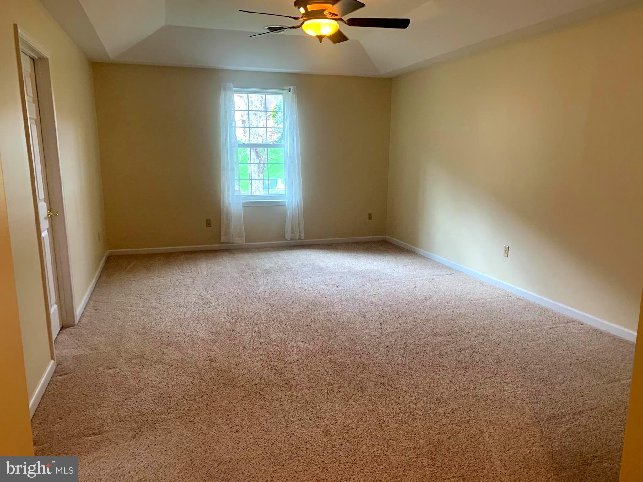 LAKEWOOD - Residential Lease