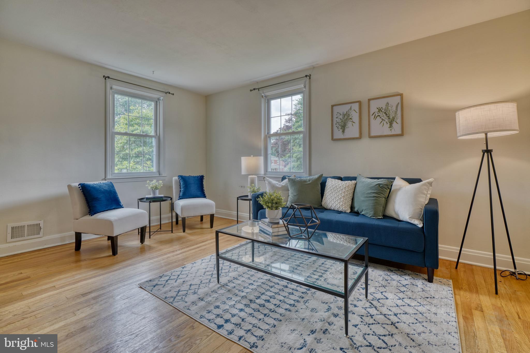 OAKLEIGH MANOR - Residential