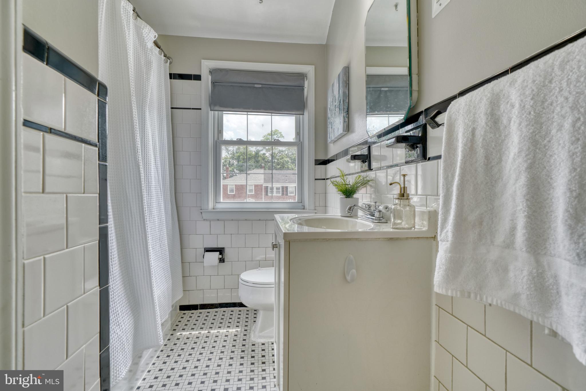 OAKLEIGH MANOR - Residential