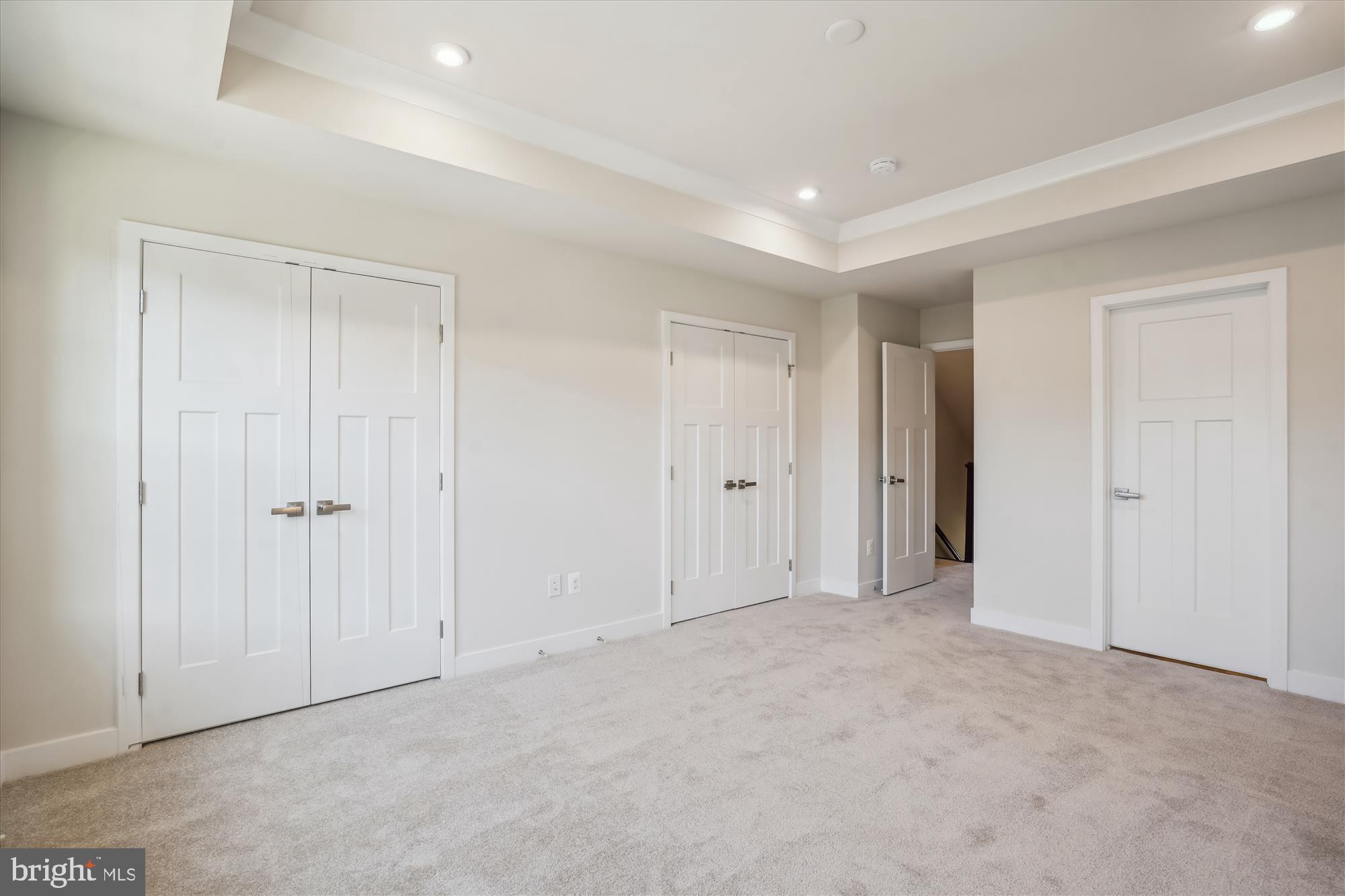 FOSTER'S GLEN - Residential Lease