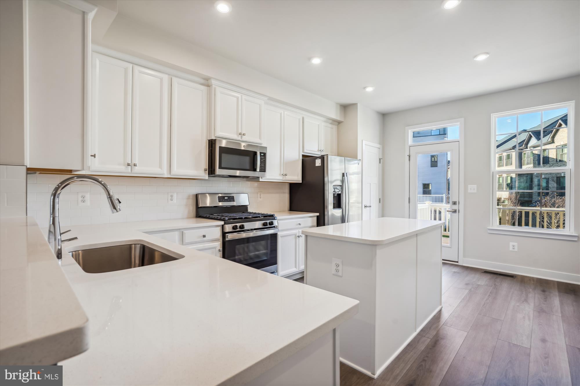 FOSTER'S GLEN - Residential Lease