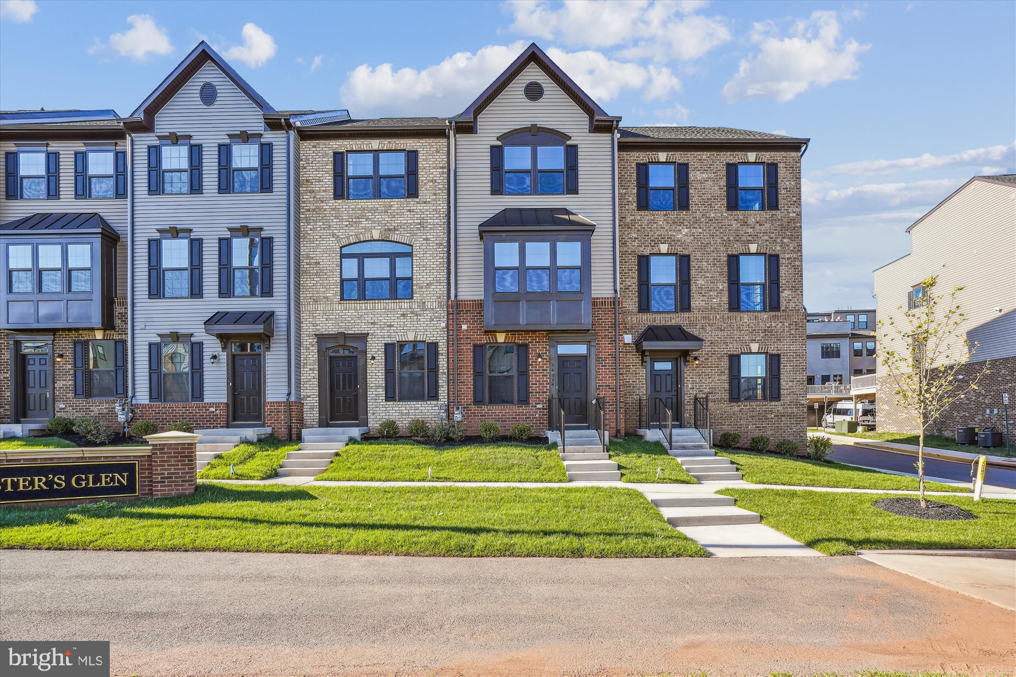 FOSTER'S GLEN - Residential Lease