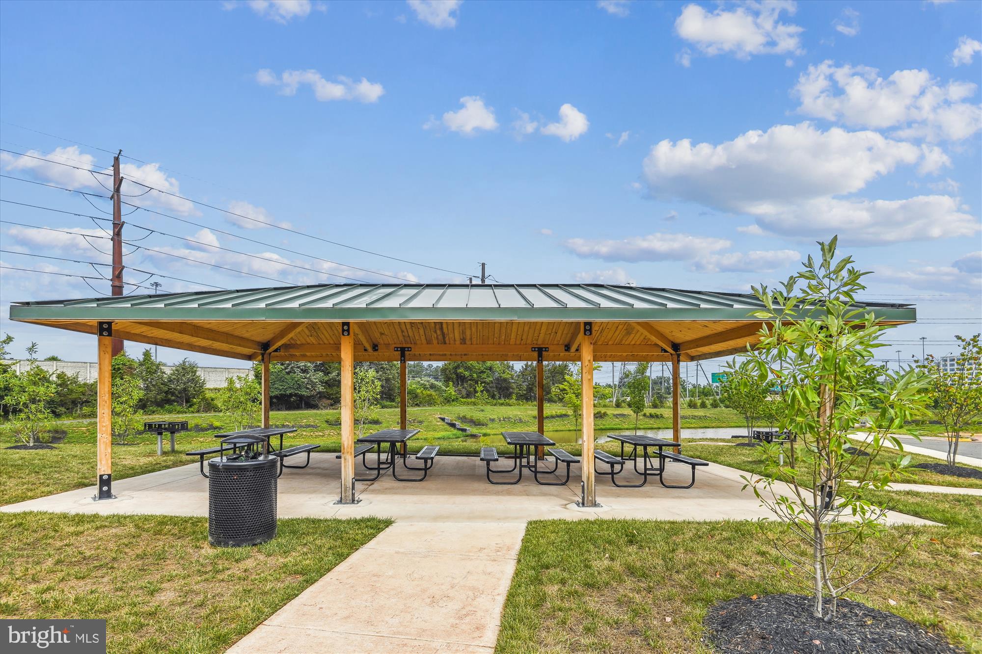 FOSTER'S GLEN - Residential Lease