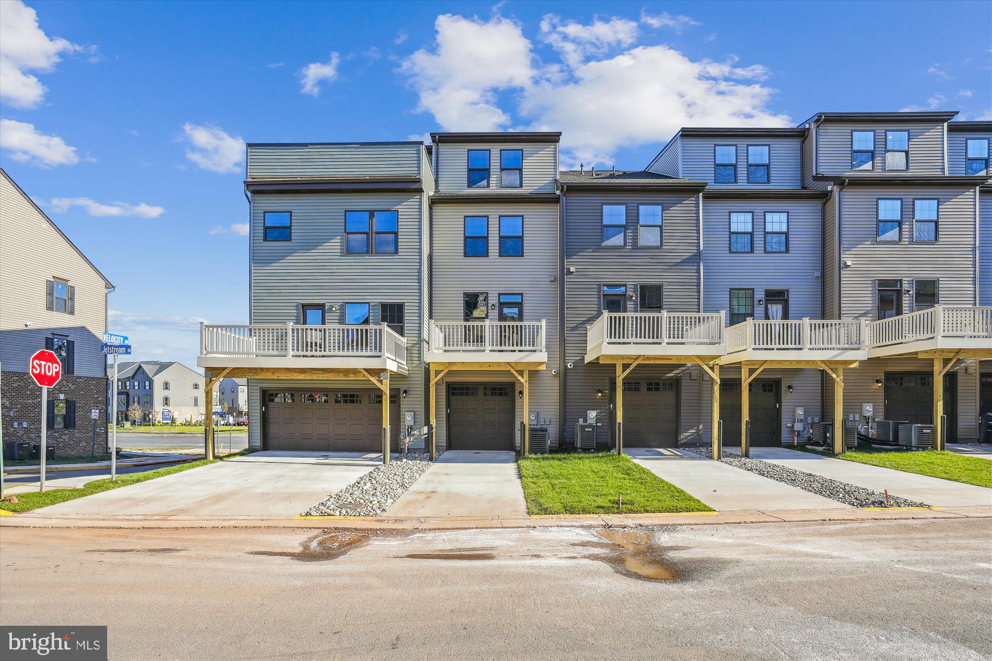 FOSTER'S GLEN - Residential Lease