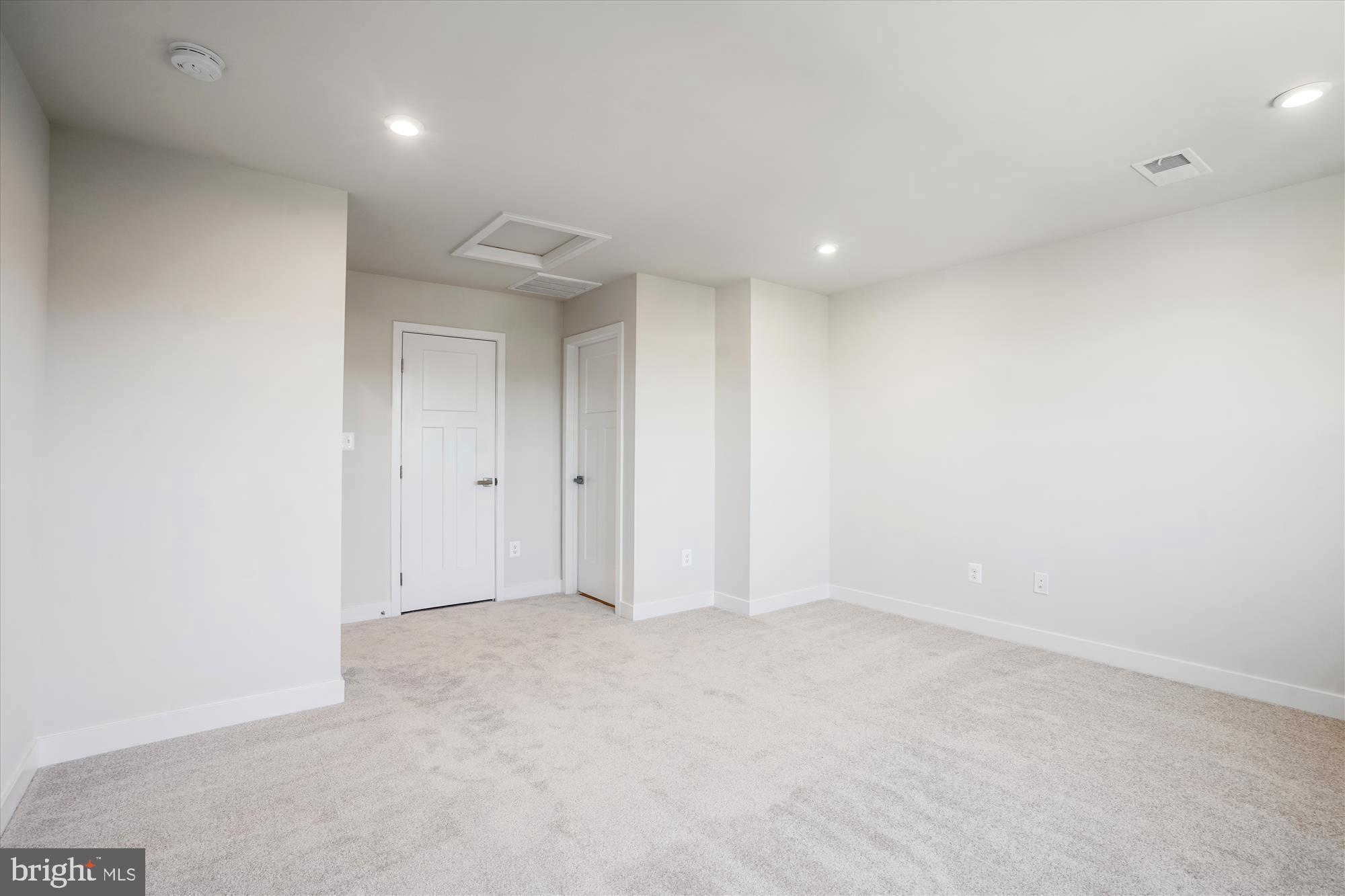 FOSTER'S GLEN - Residential Lease