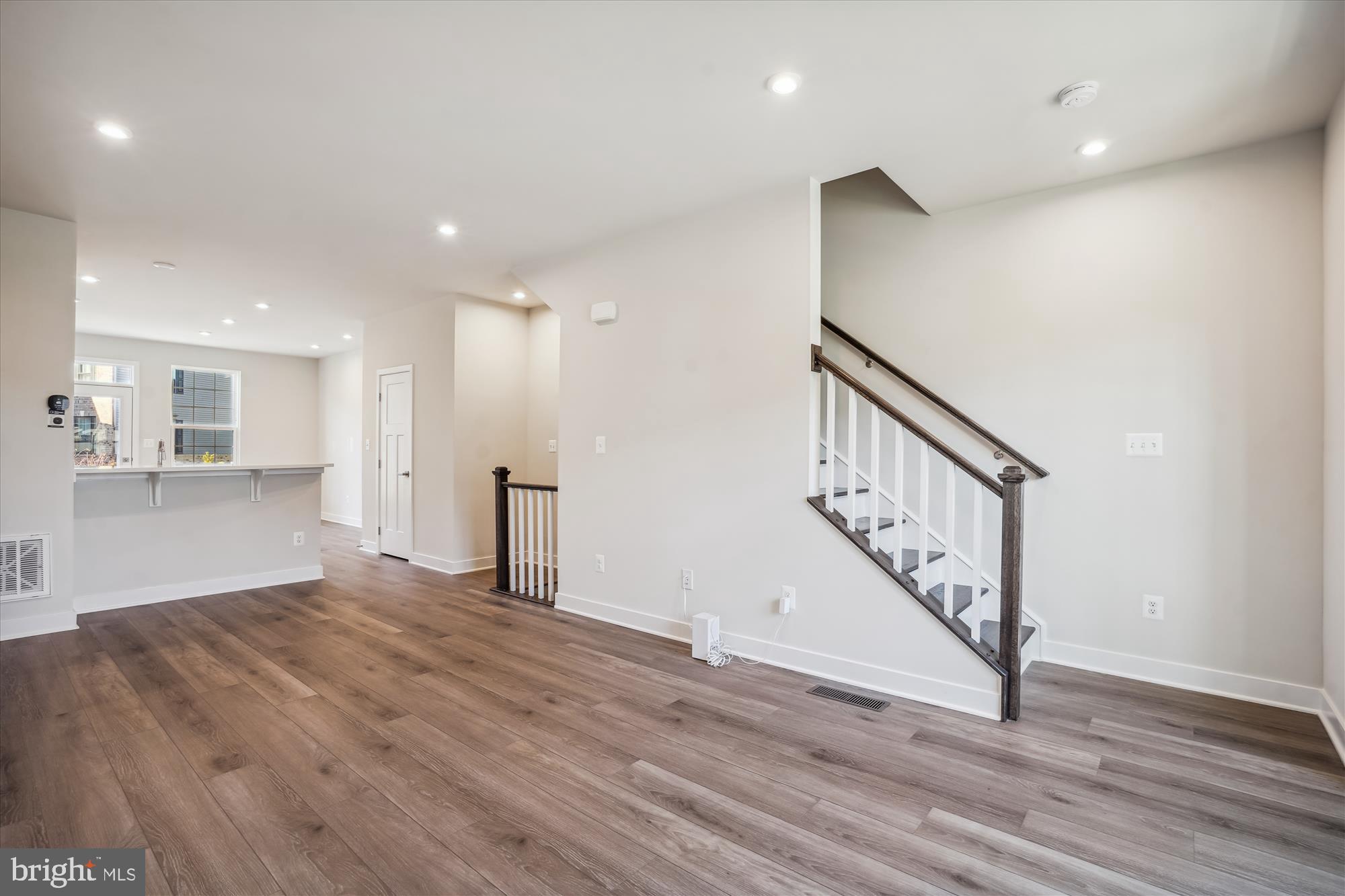 FOSTER'S GLEN - Residential Lease