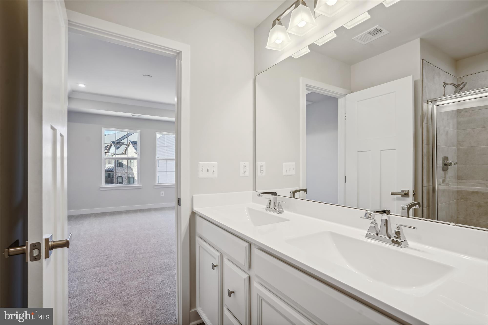 FOSTER'S GLEN - Residential Lease