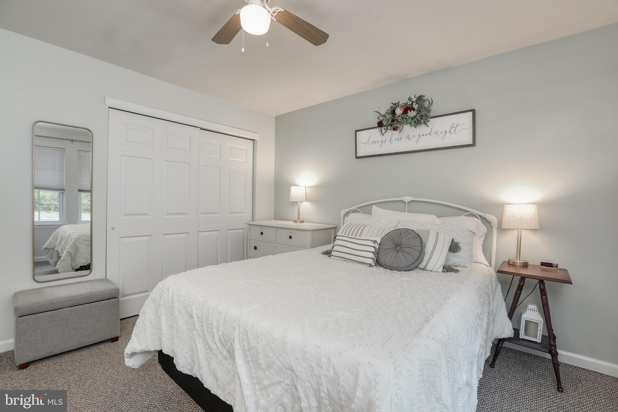 INDIAN CREEK - Residential