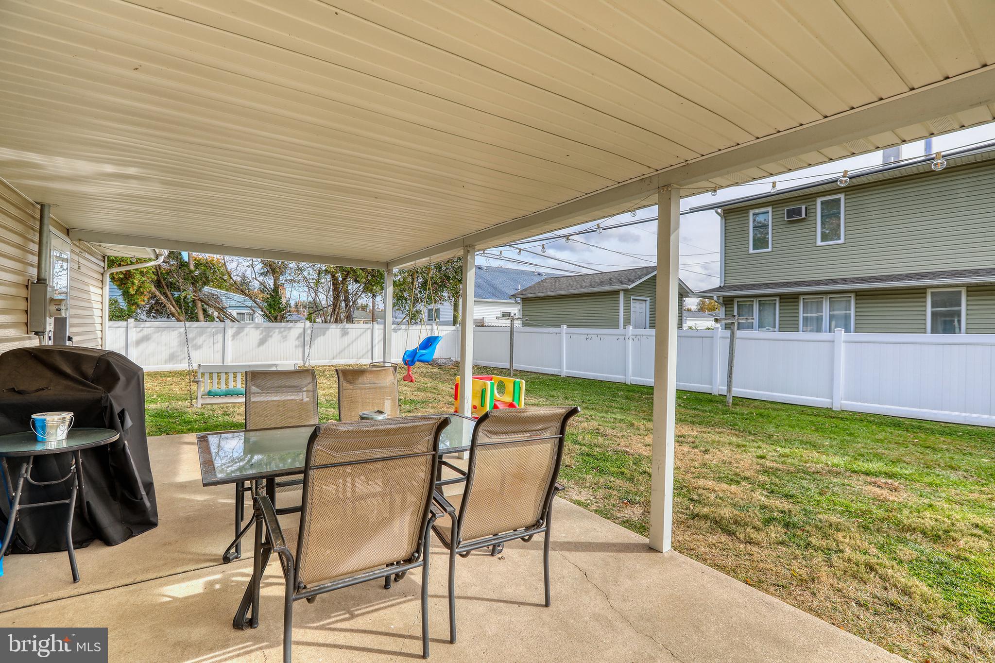 INDIAN CREEK - Residential