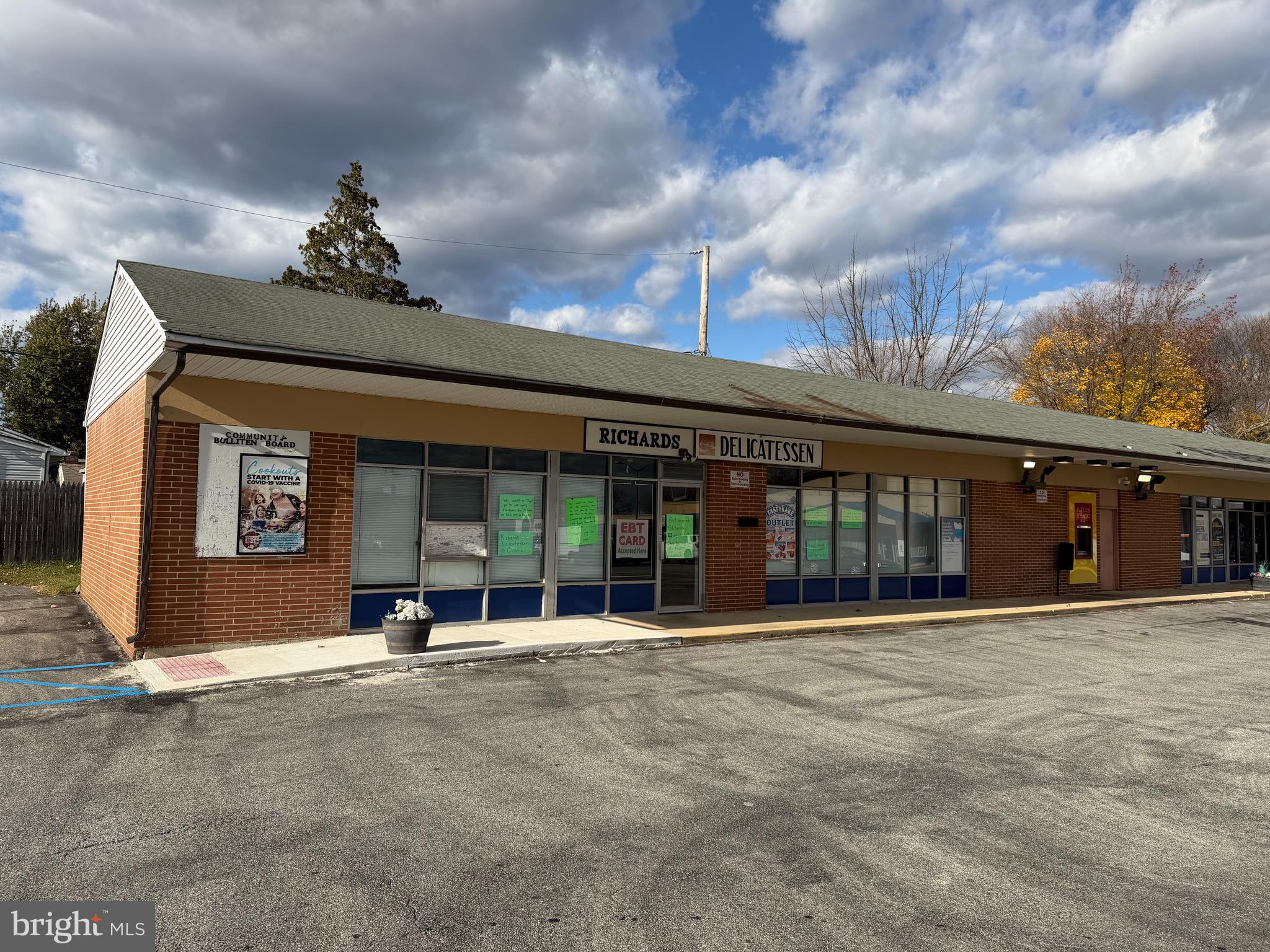 KENILWORTH - Commercial Lease