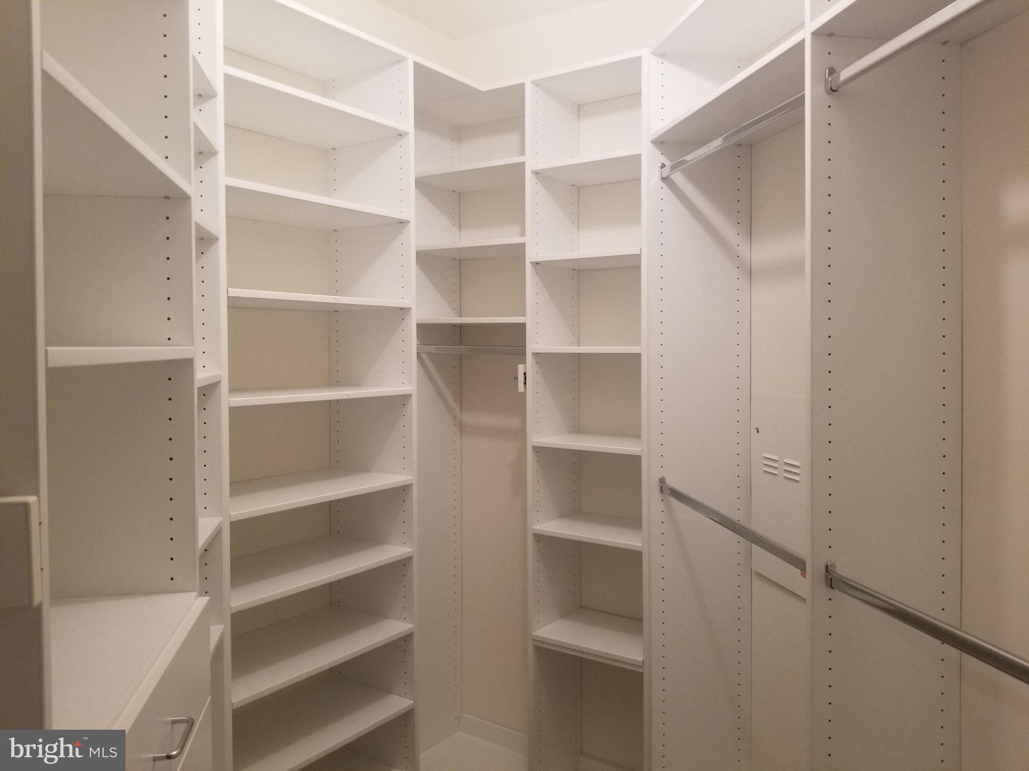 THE GRANDE AT RIVERVIEW - Residential