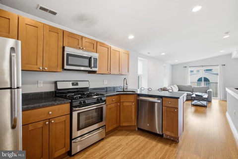 Condo For Rent - 1418 Christian Street #3<br/> Philadelphia County, PHILADELPHIA, PA 19146