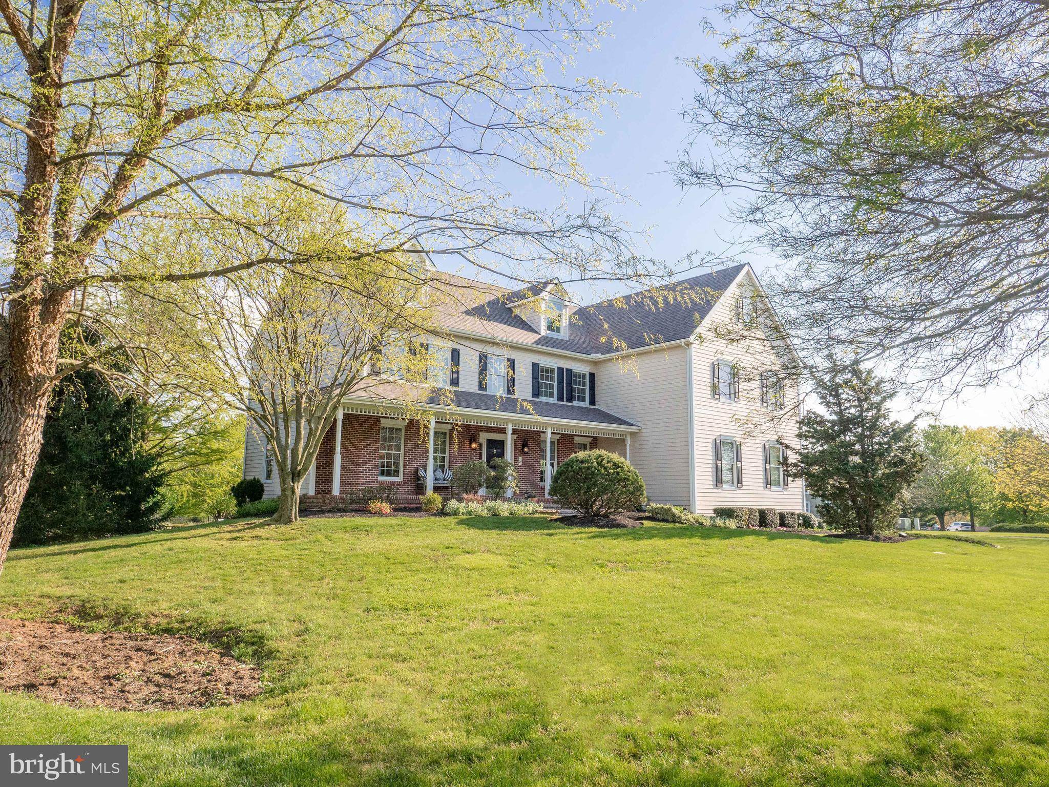 COUNTRY WALK - Residential