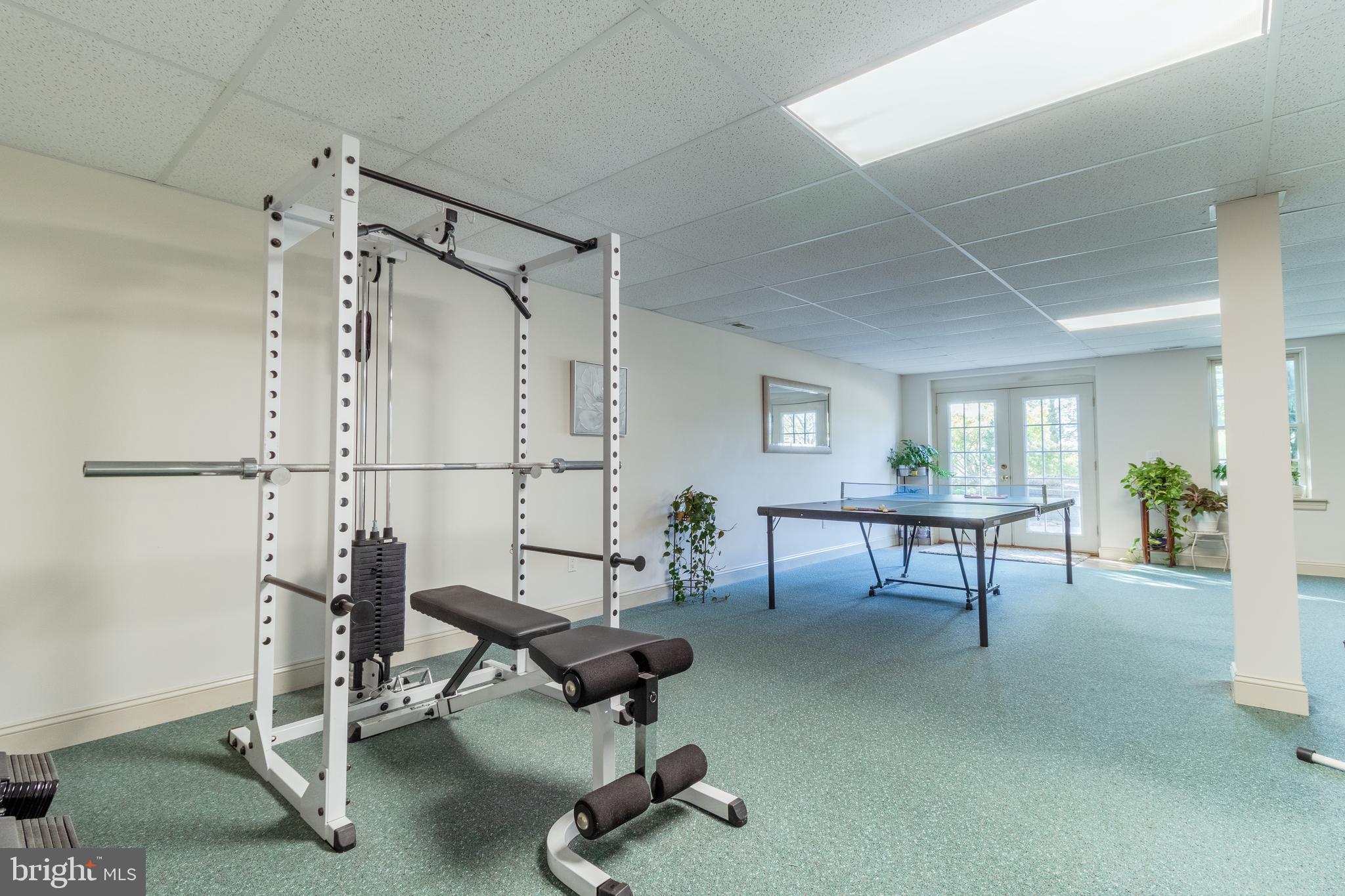 COUNTRY WALK - Residential