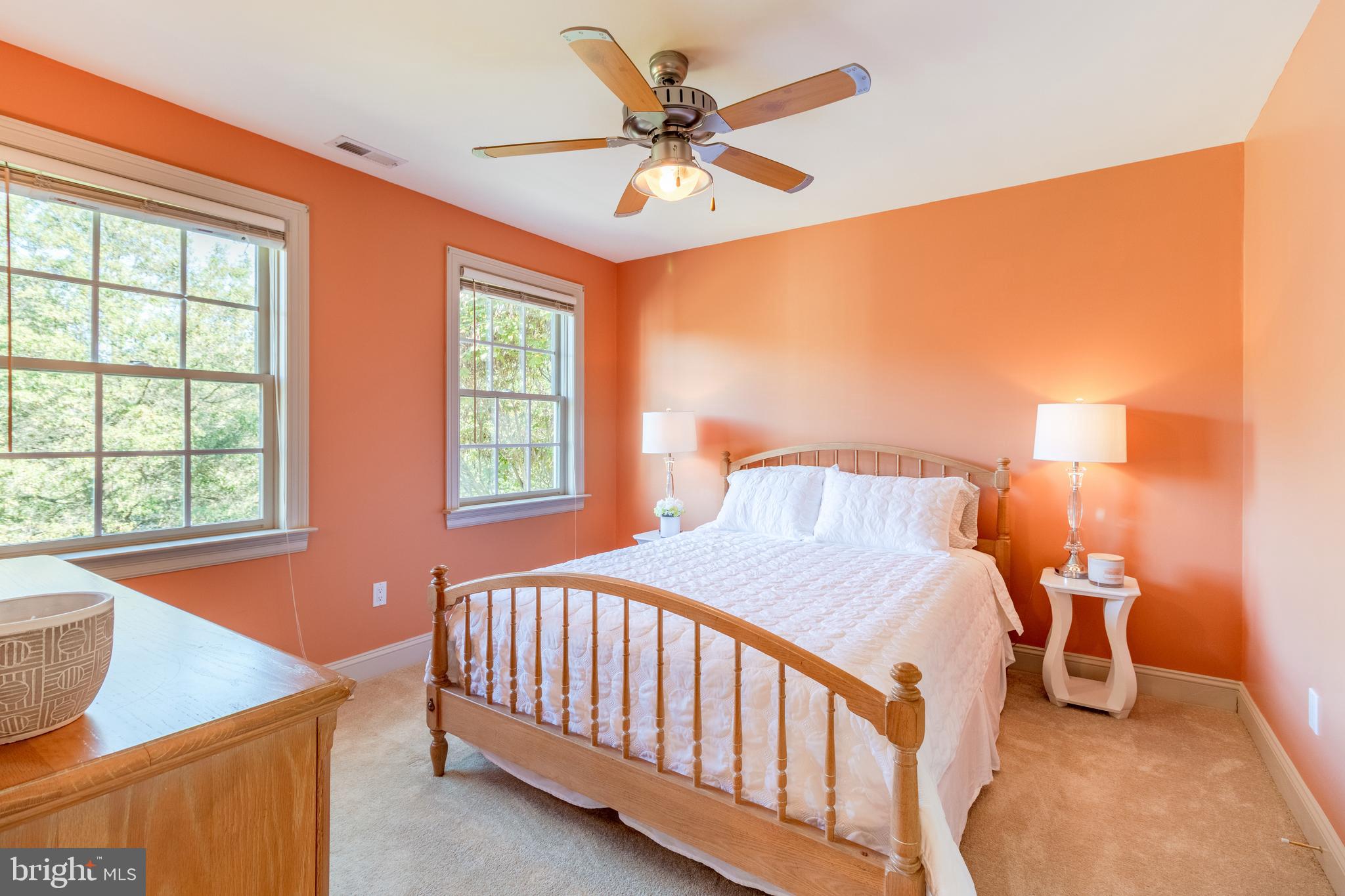 COUNTRY WALK - Residential