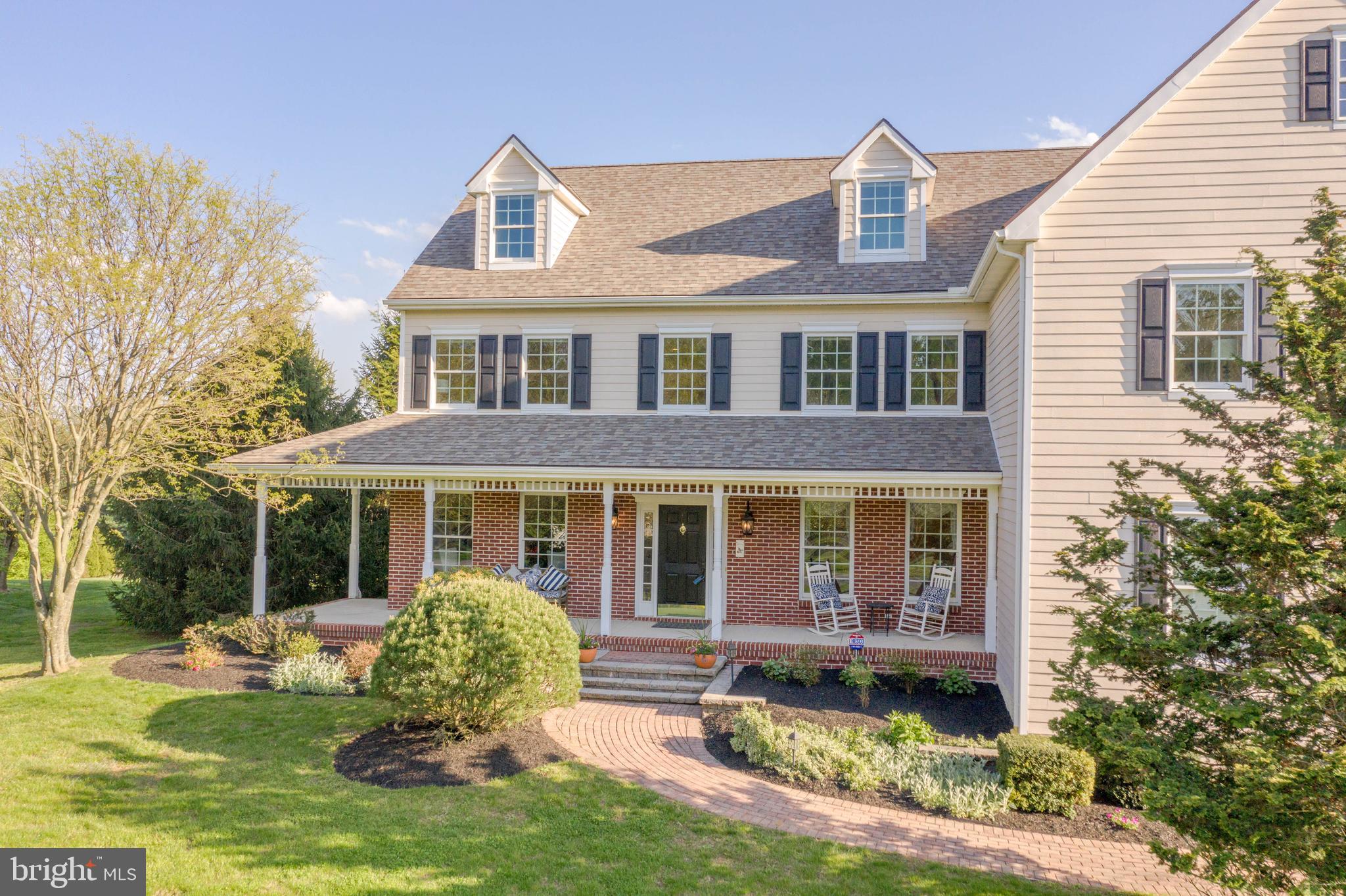 COUNTRY WALK - Residential