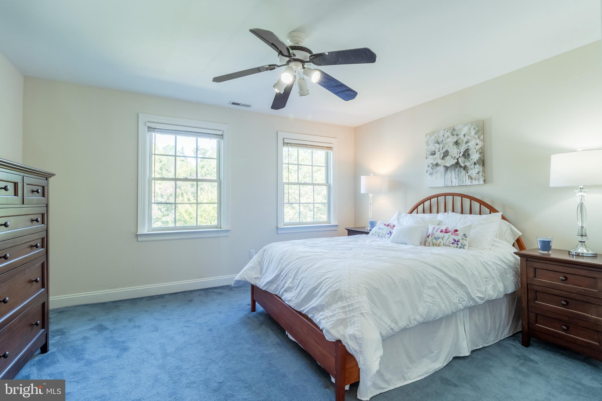 COUNTRY WALK - Residential