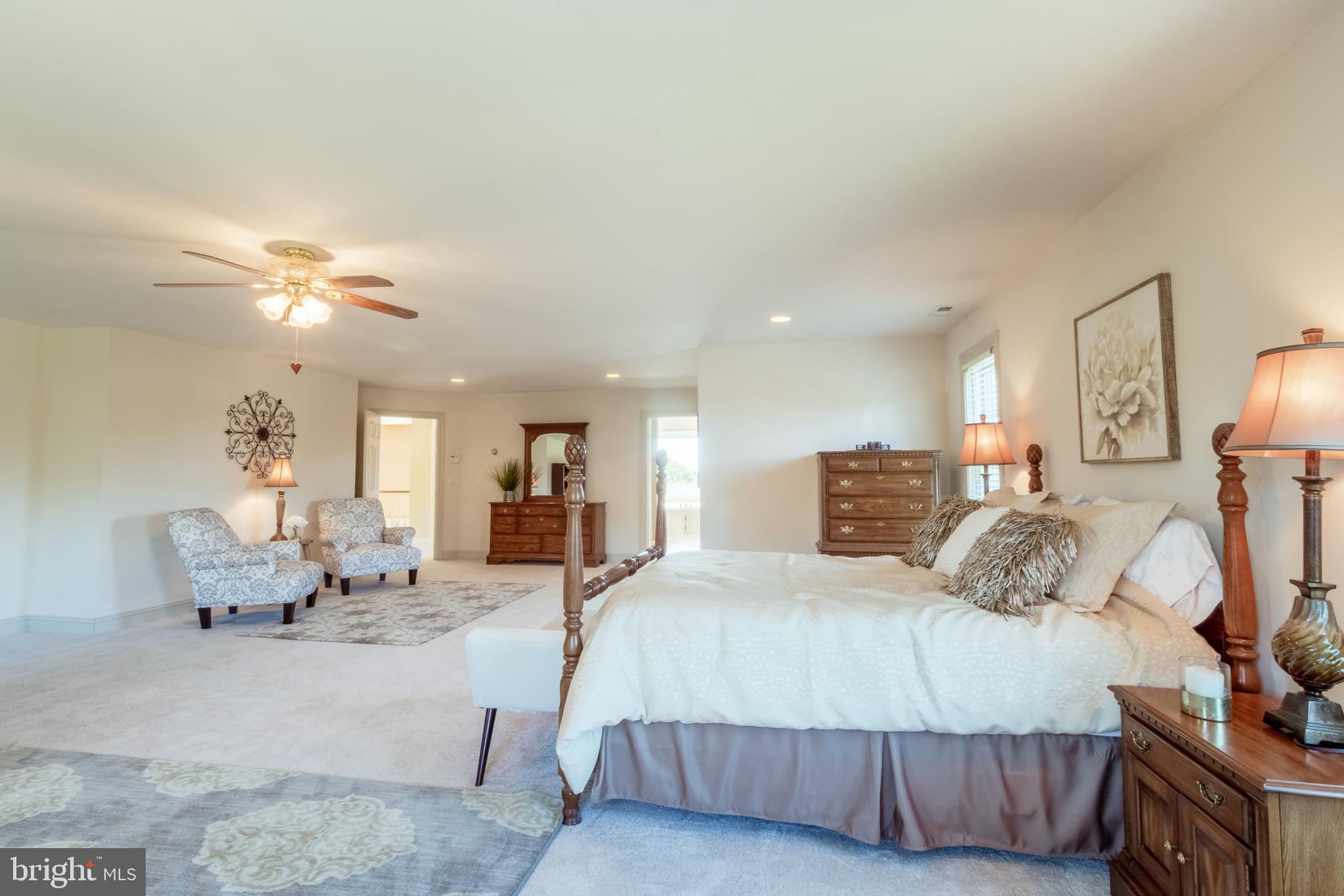 COUNTRY WALK - Residential