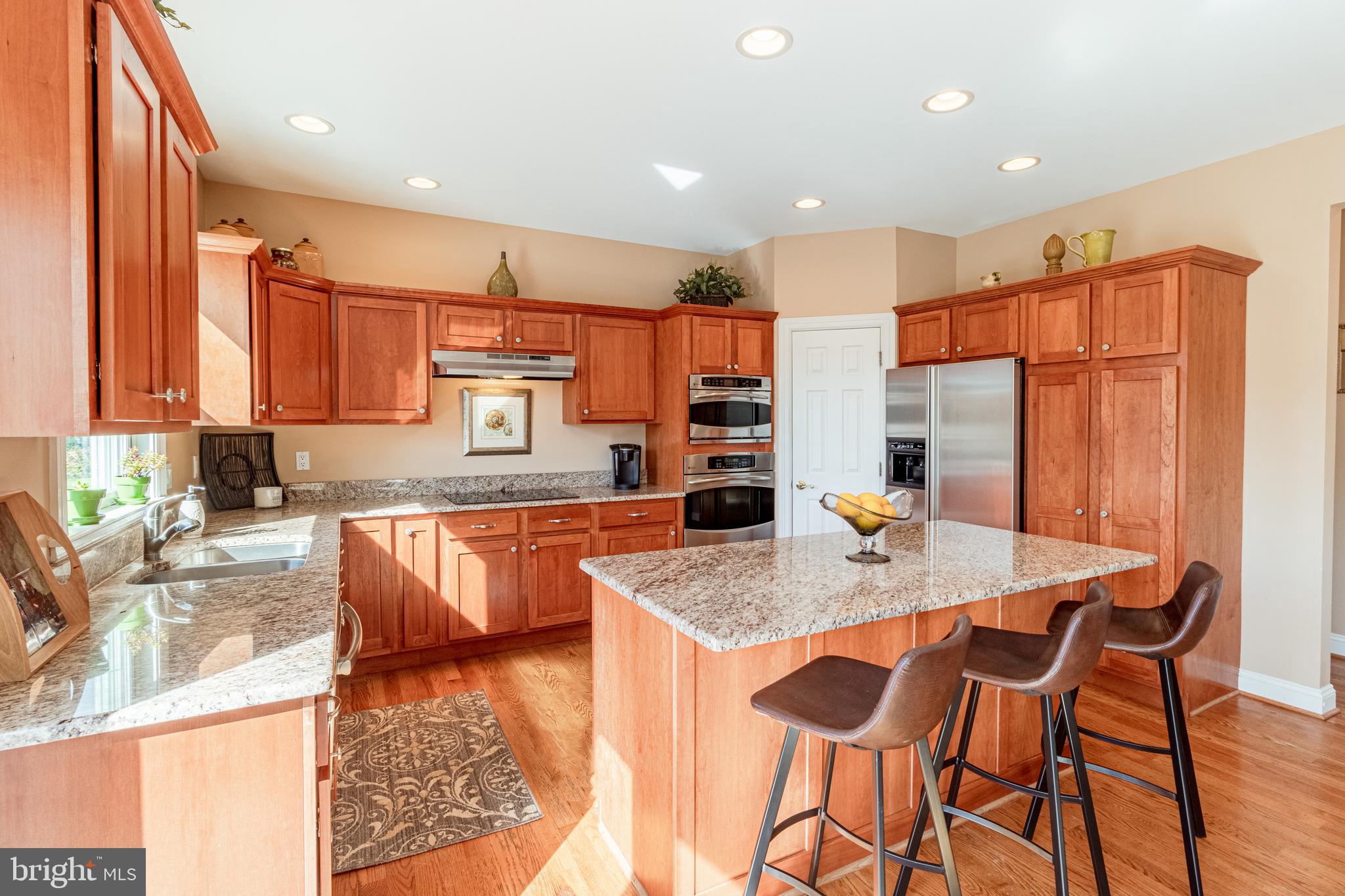 COUNTRY WALK - Residential