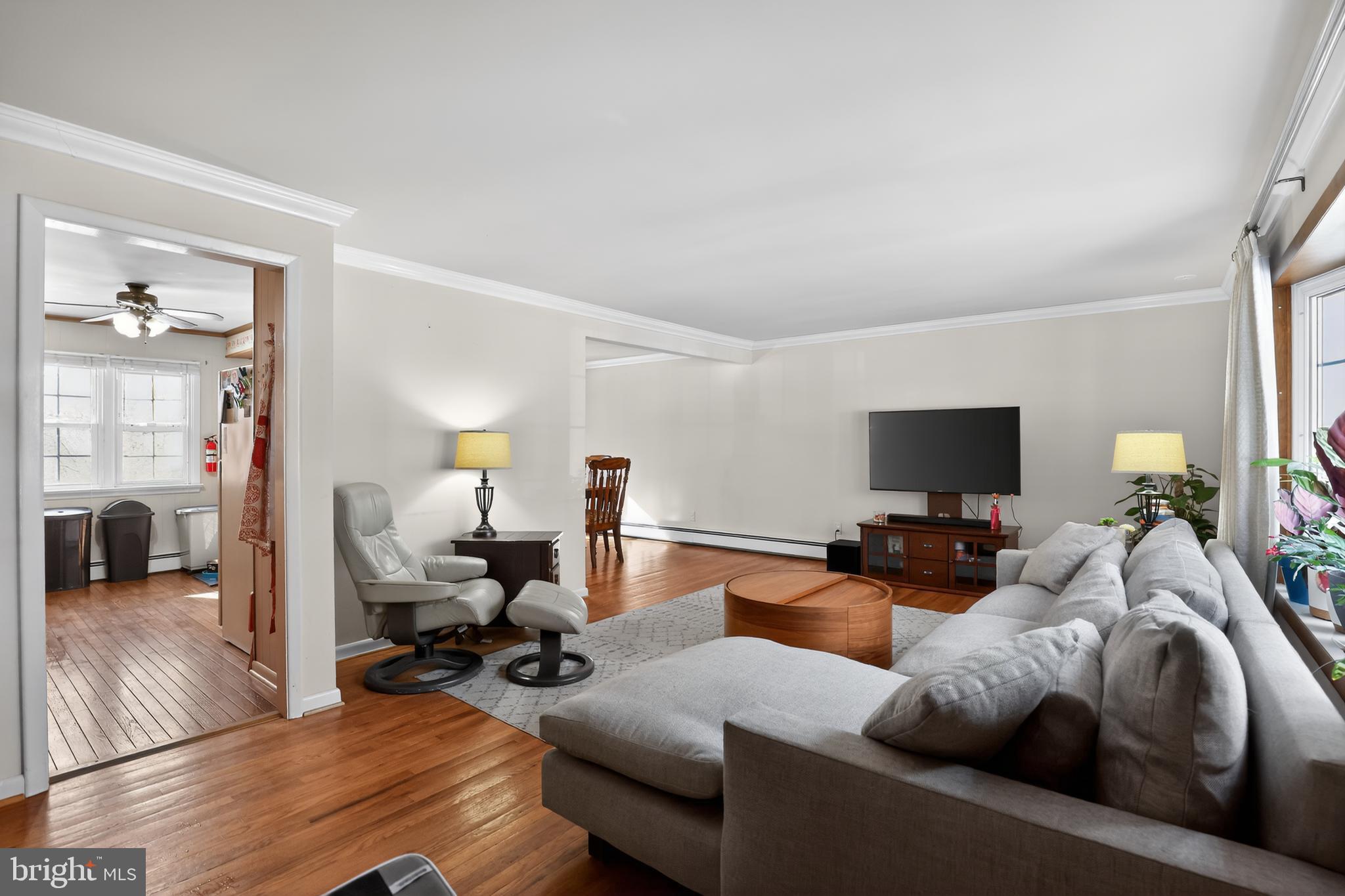 1015 SYCAMORE AVENUE