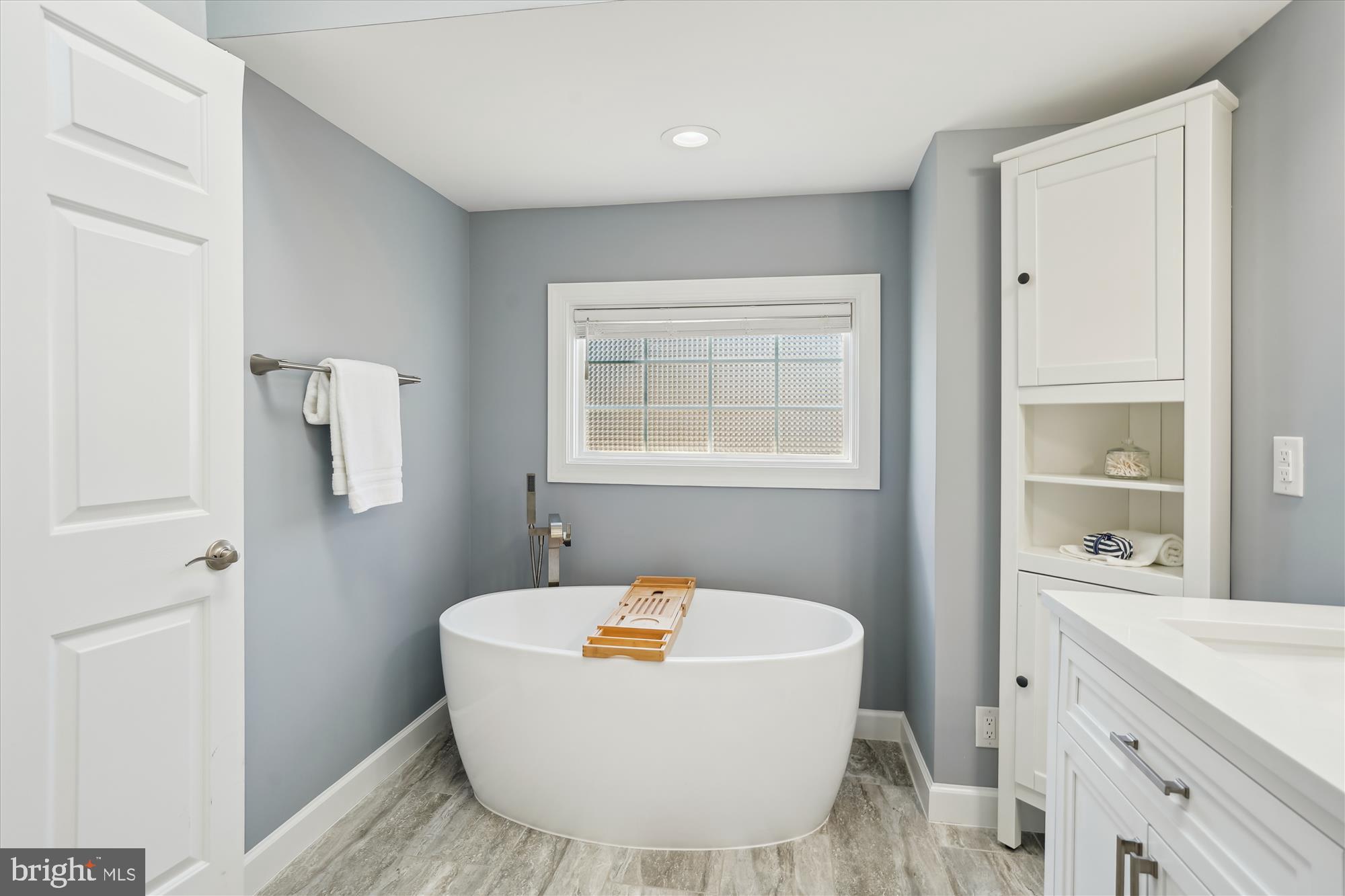 KENTLANDS - Residential