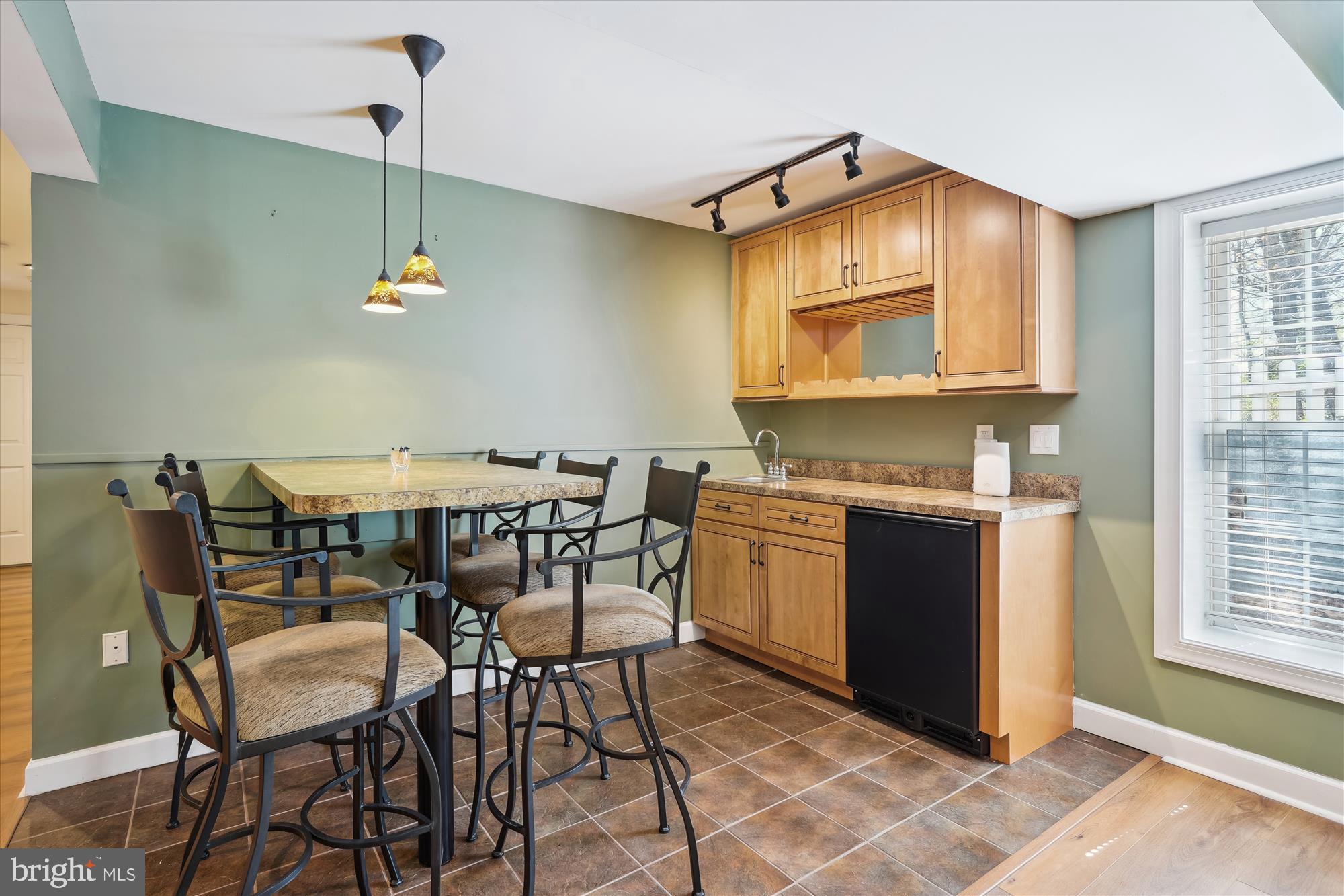 KENTLANDS - Residential