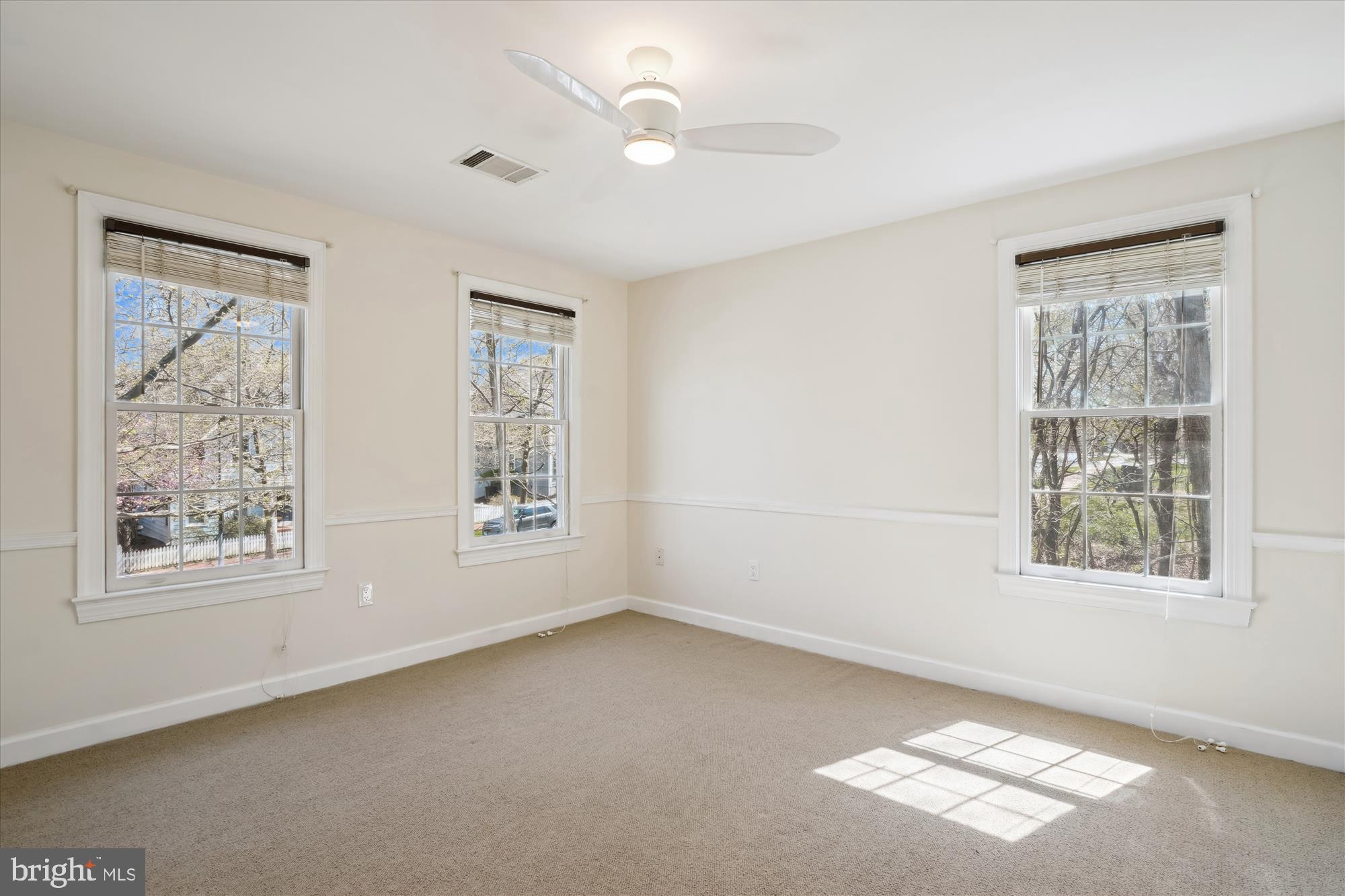 KENTLANDS - Residential