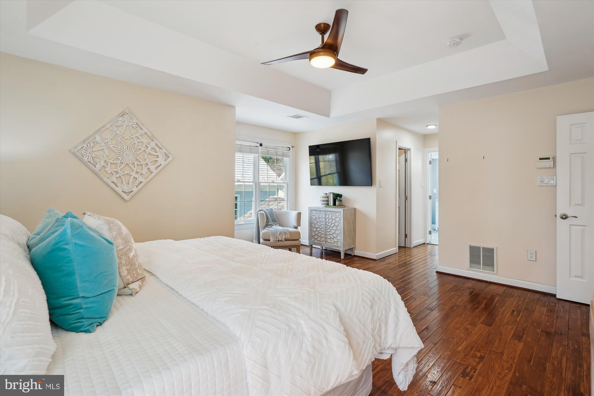 KENTLANDS - Residential