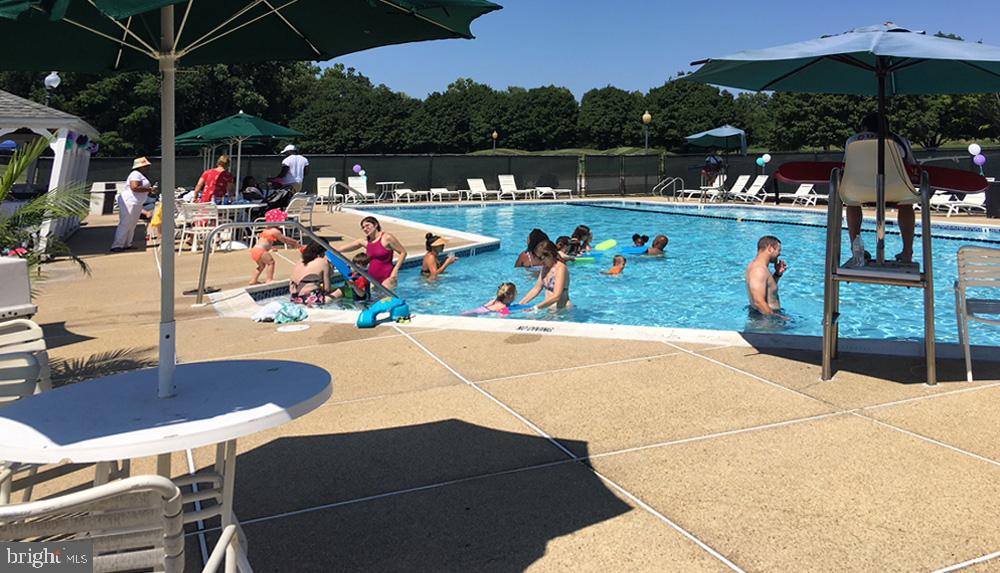 GREEN MEADOWS - Residential