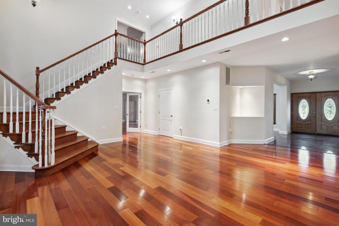 GREEN MEADOWS - Residential