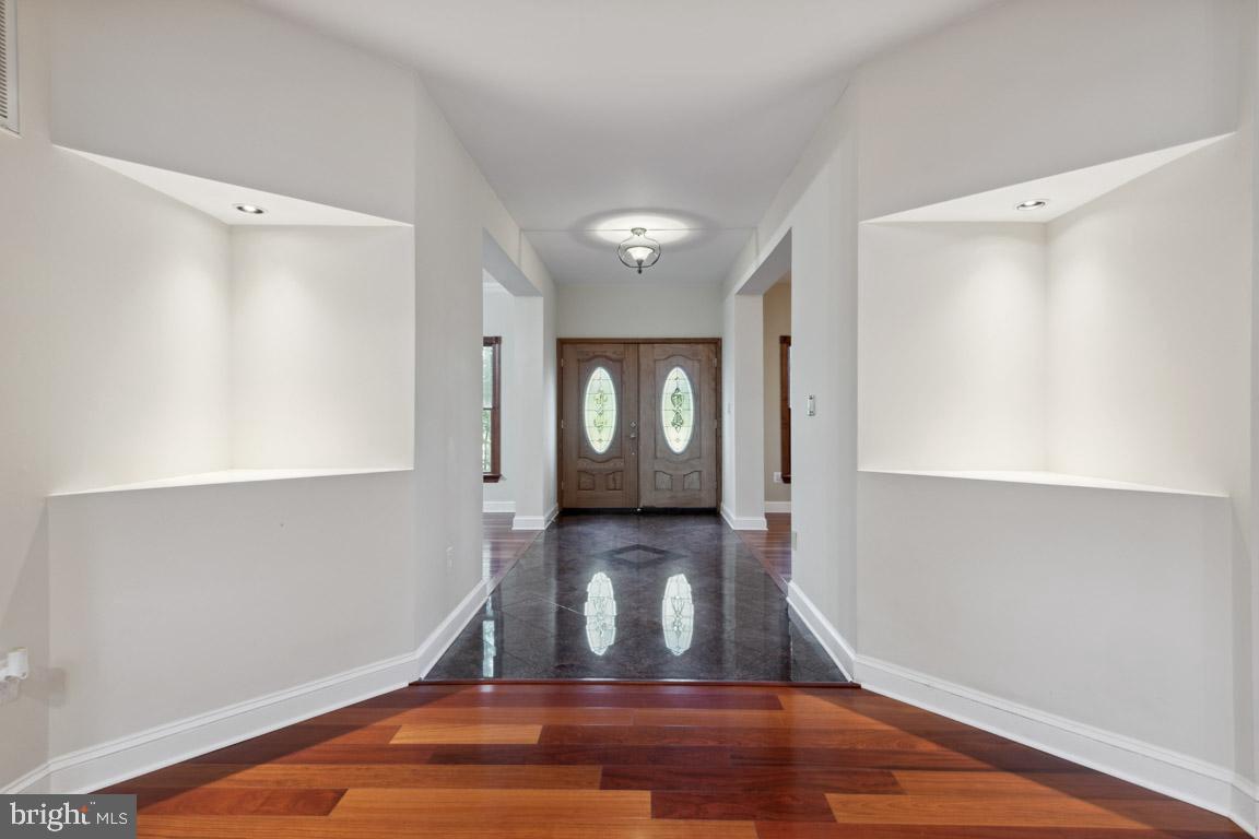 GREEN MEADOWS - Residential