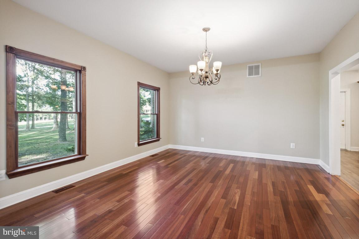 GREEN MEADOWS - Residential