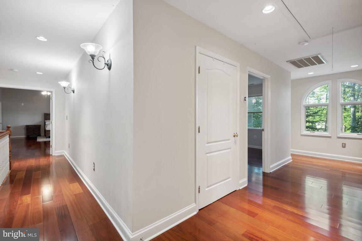 GREEN MEADOWS - Residential