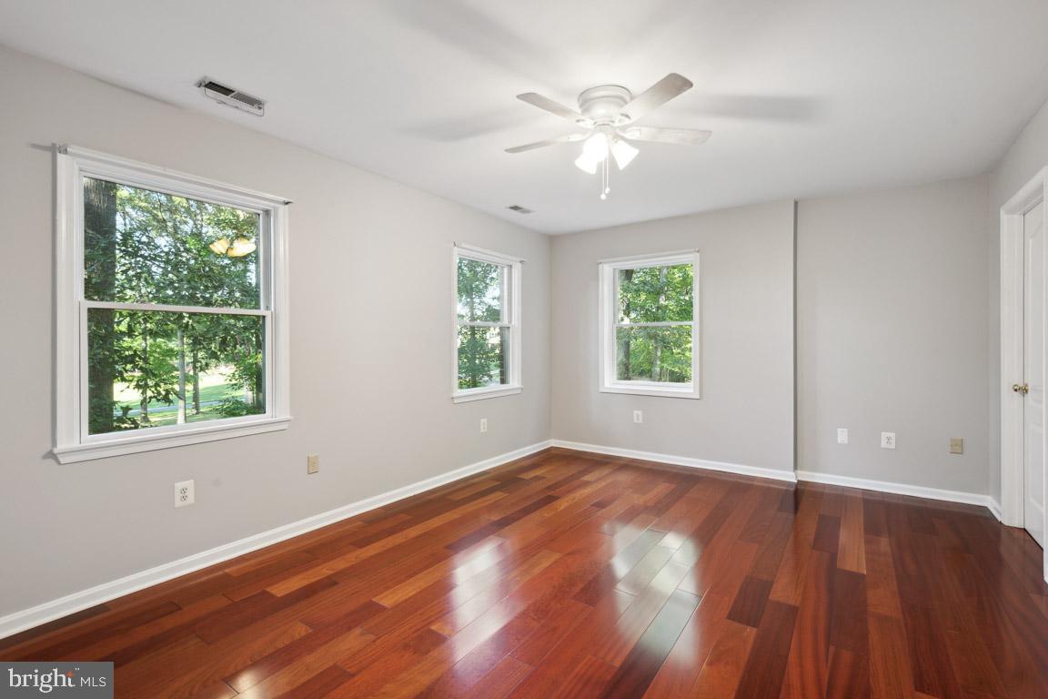 GREEN MEADOWS - Residential