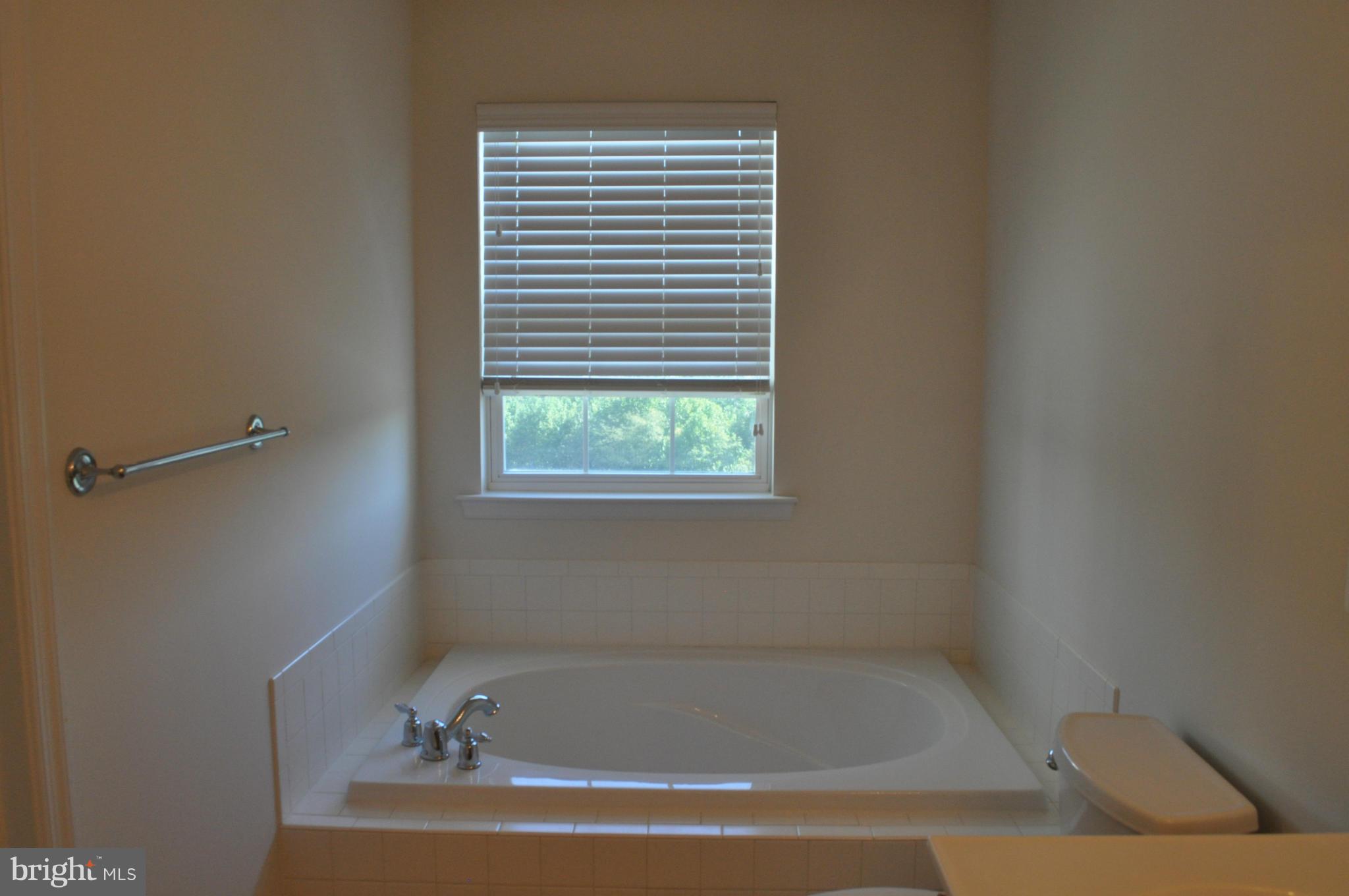 WHISPERING WOODS - Residential Lease