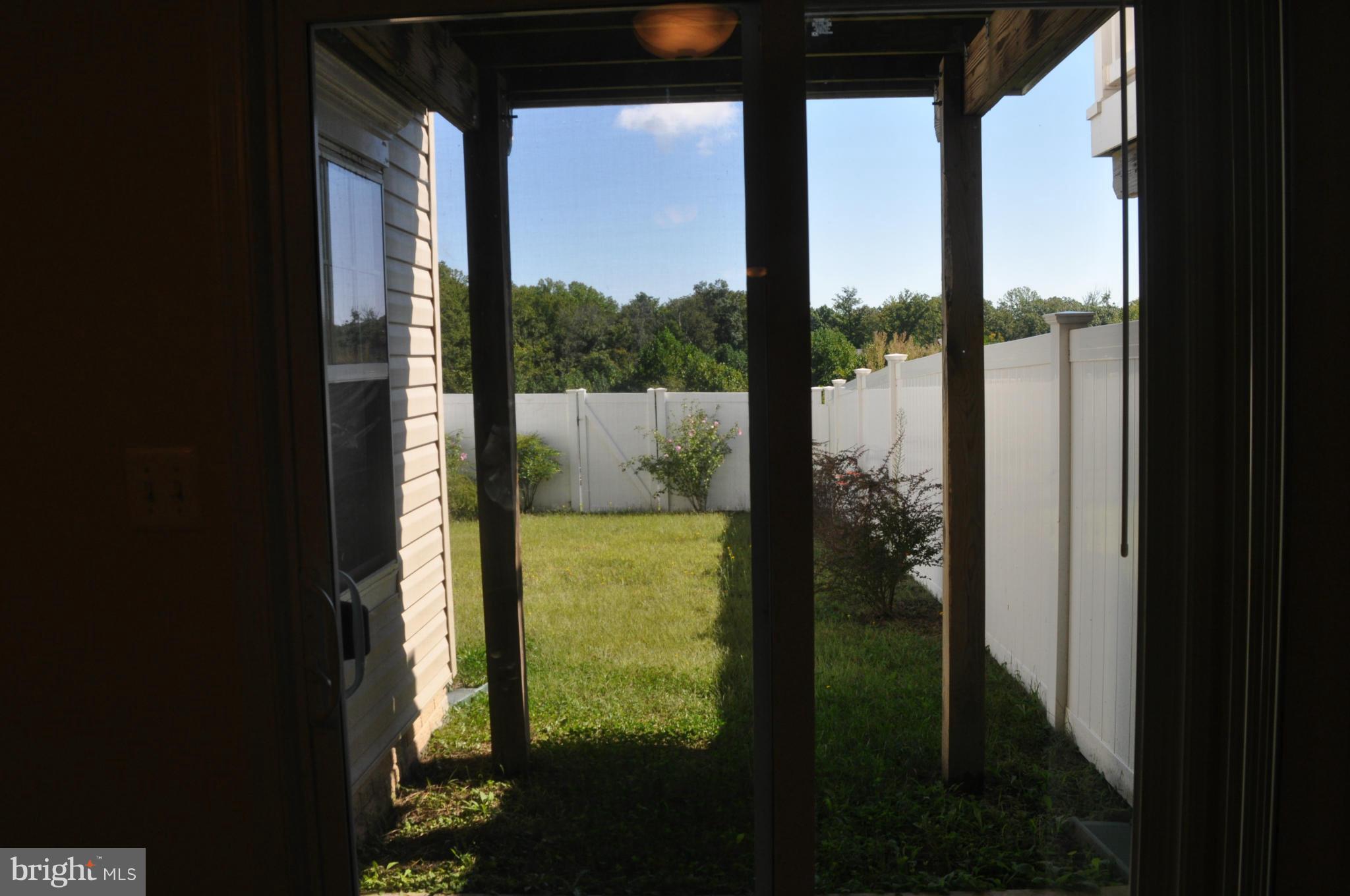 WHISPERING WOODS - Residential Lease