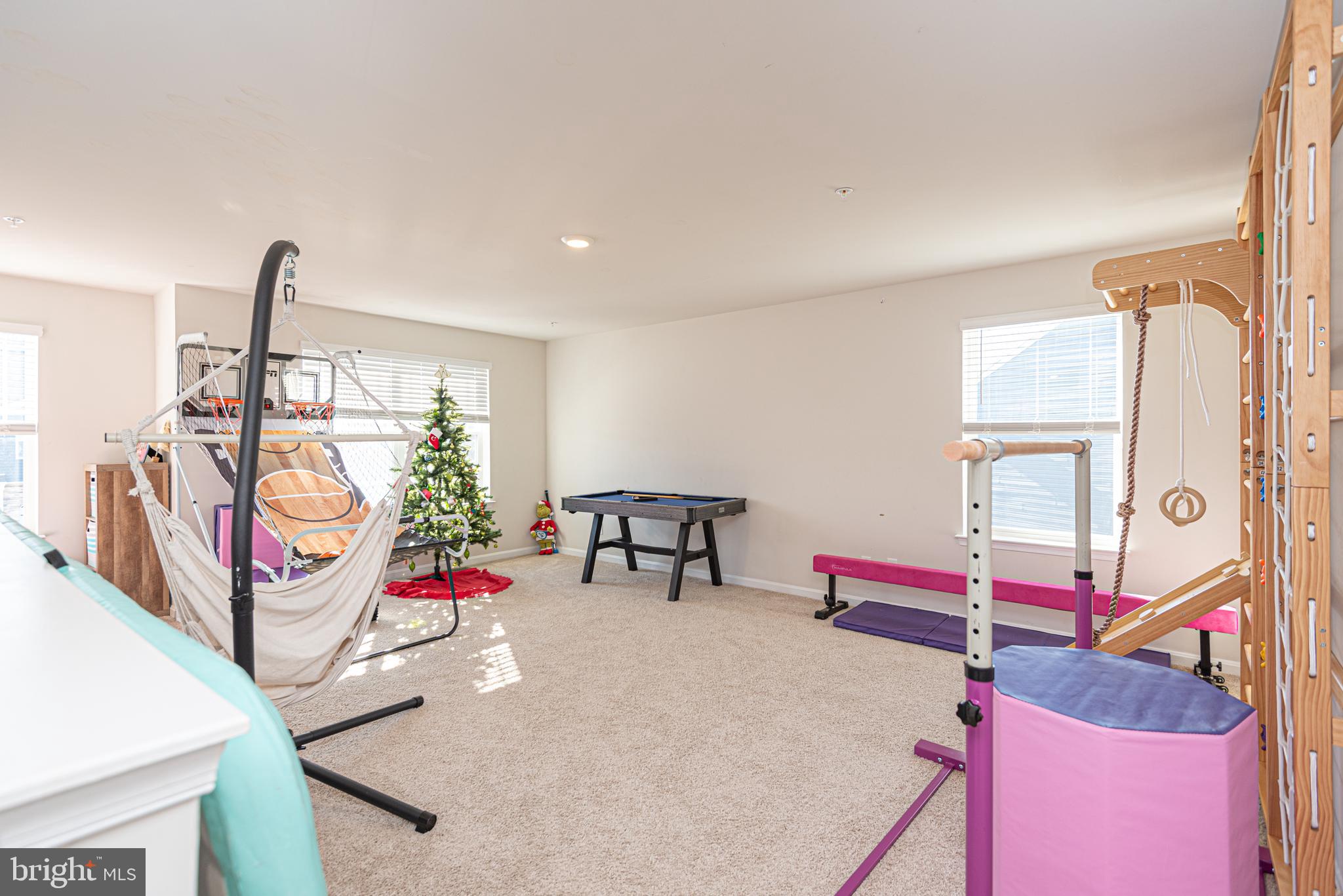 ROWENS MILL - Residential