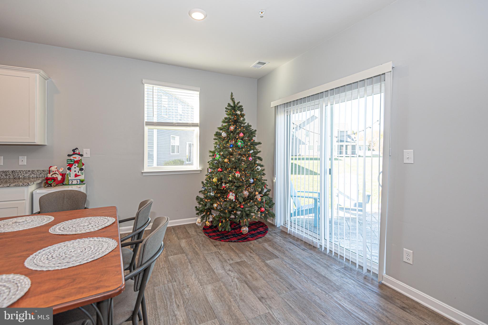 ROWENS MILL - Residential