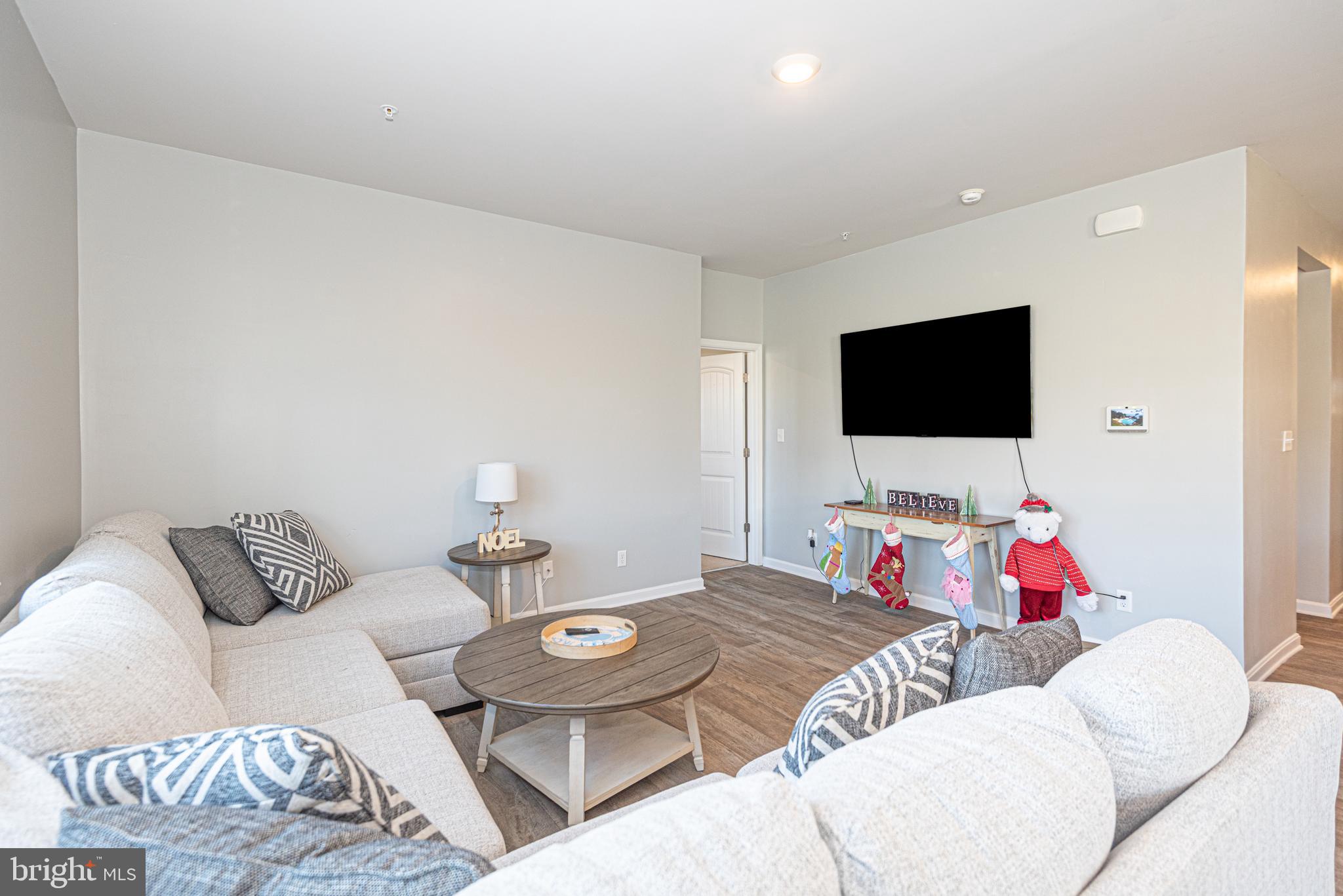 ROWENS MILL - Residential