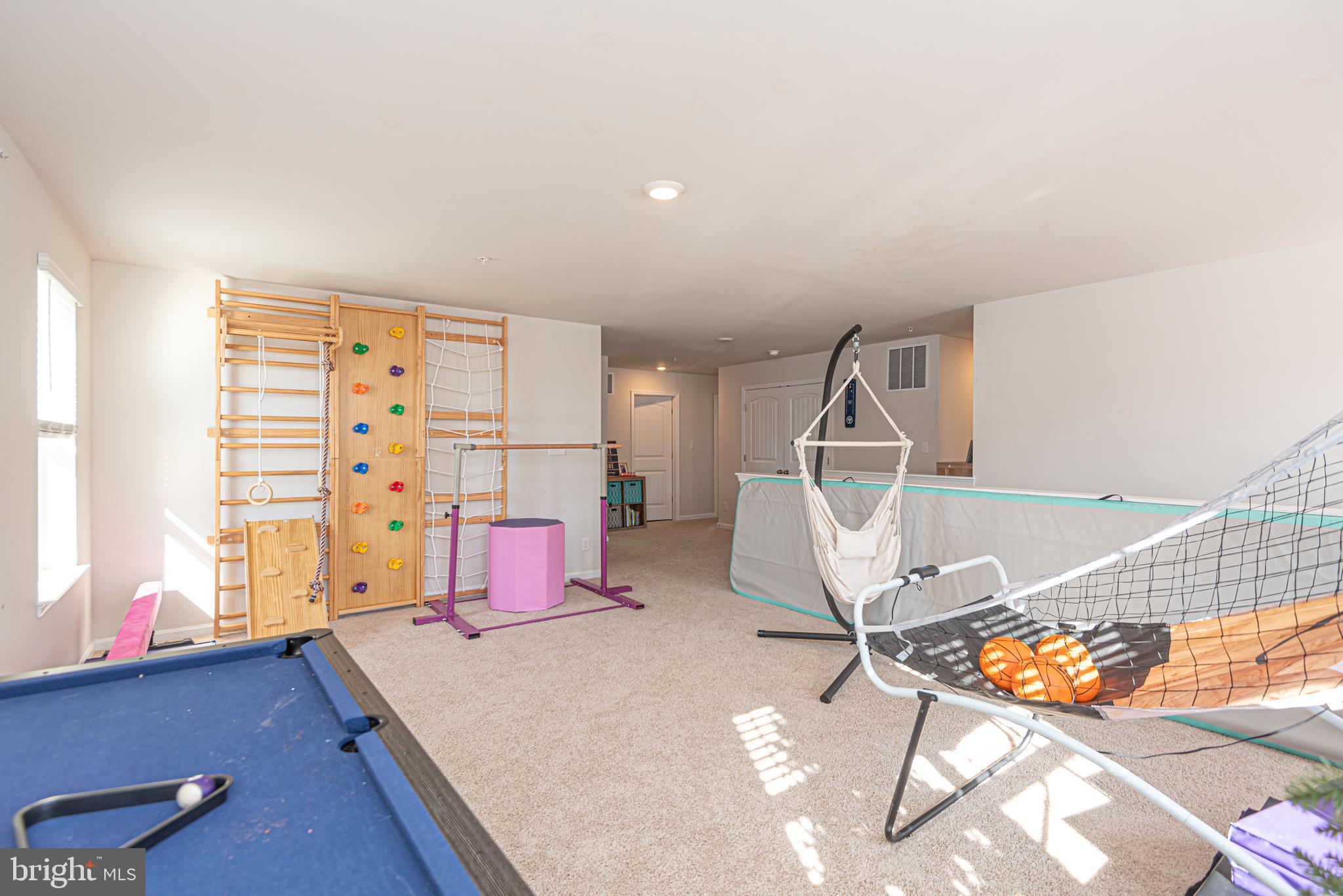 ROWENS MILL - Residential